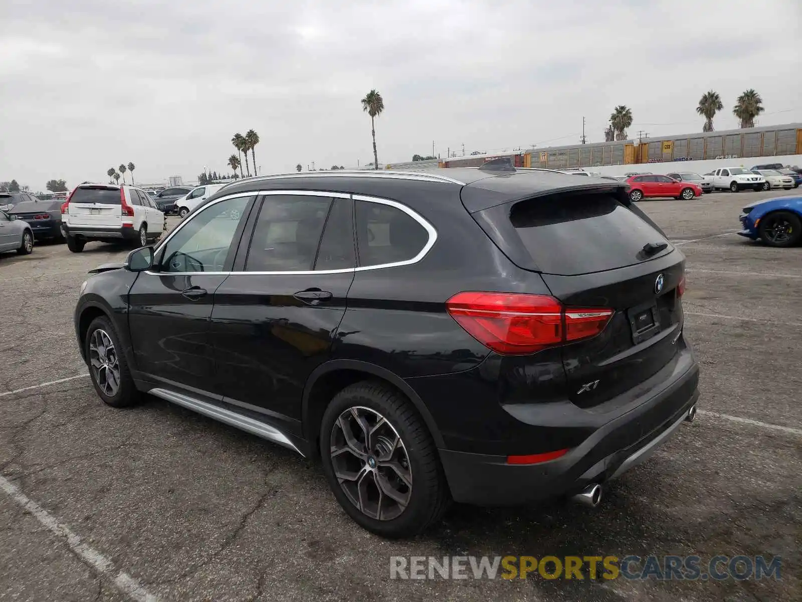 3 Photograph of a damaged car WBXJG9C09M5T88311 BMW X1 2021