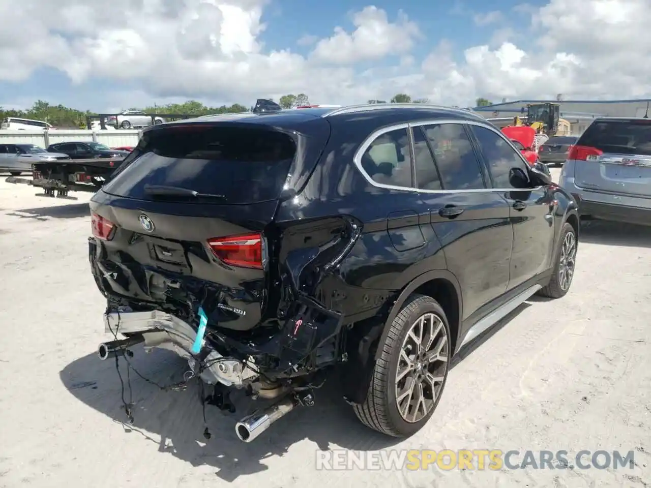 4 Photograph of a damaged car WBXJG7C00N5U52497 BMW X1 2022