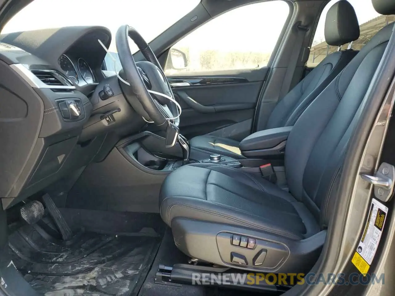 7 Photograph of a damaged car WBXJG7C00N5U61457 BMW X1 2022
