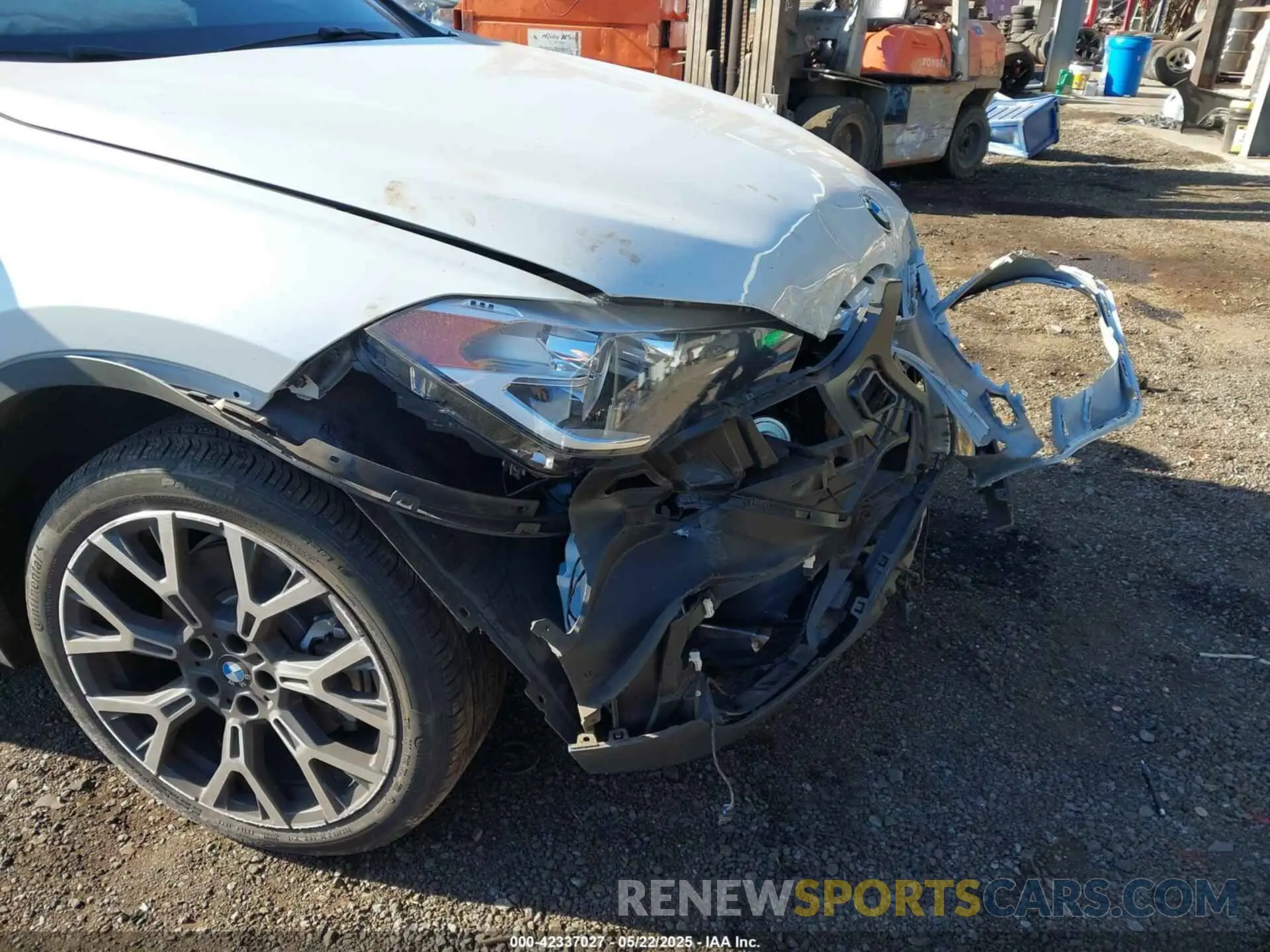6 Photograph of a damaged car WBXJG7C00N5V35718 BMW X1 2022