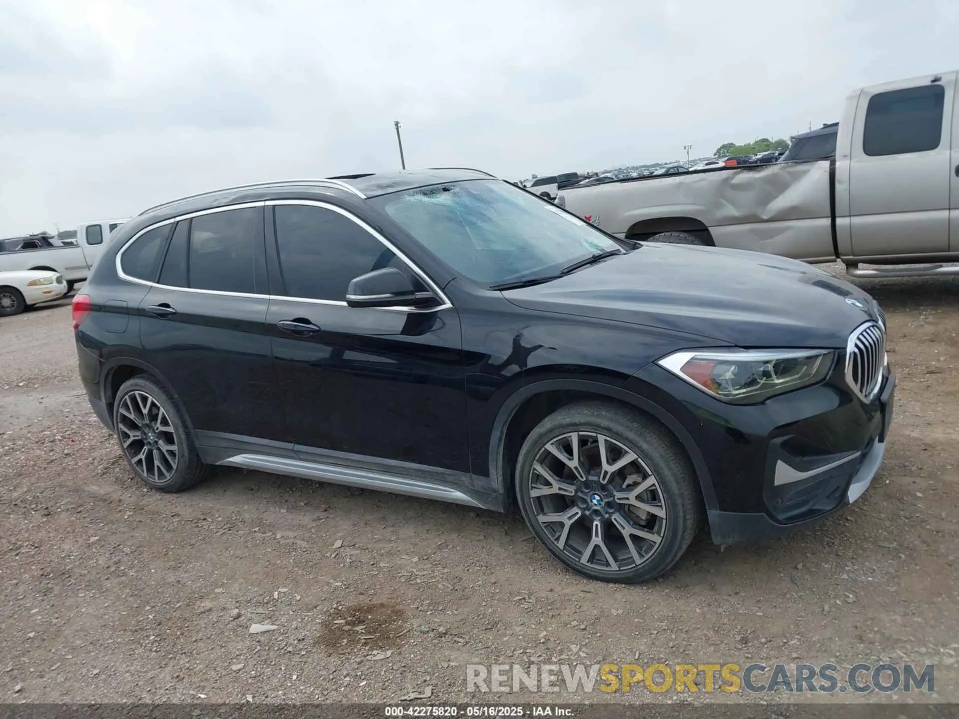 13 Photograph of a damaged car WBXJG7C01N5U48877 BMW X1 2022