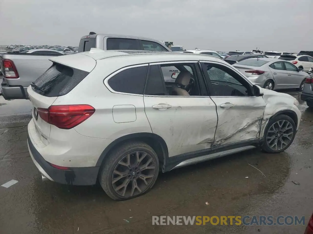 3 Photograph of a damaged car WBXJG9C02N5V14574 BMW X1 2022