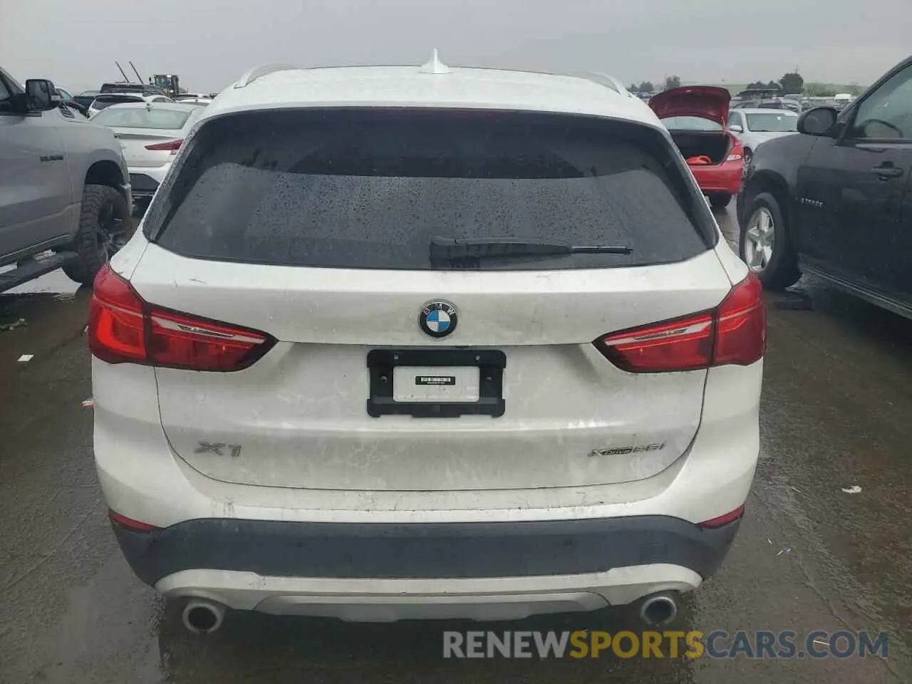 6 Photograph of a damaged car WBXJG9C02N5V14574 BMW X1 2022