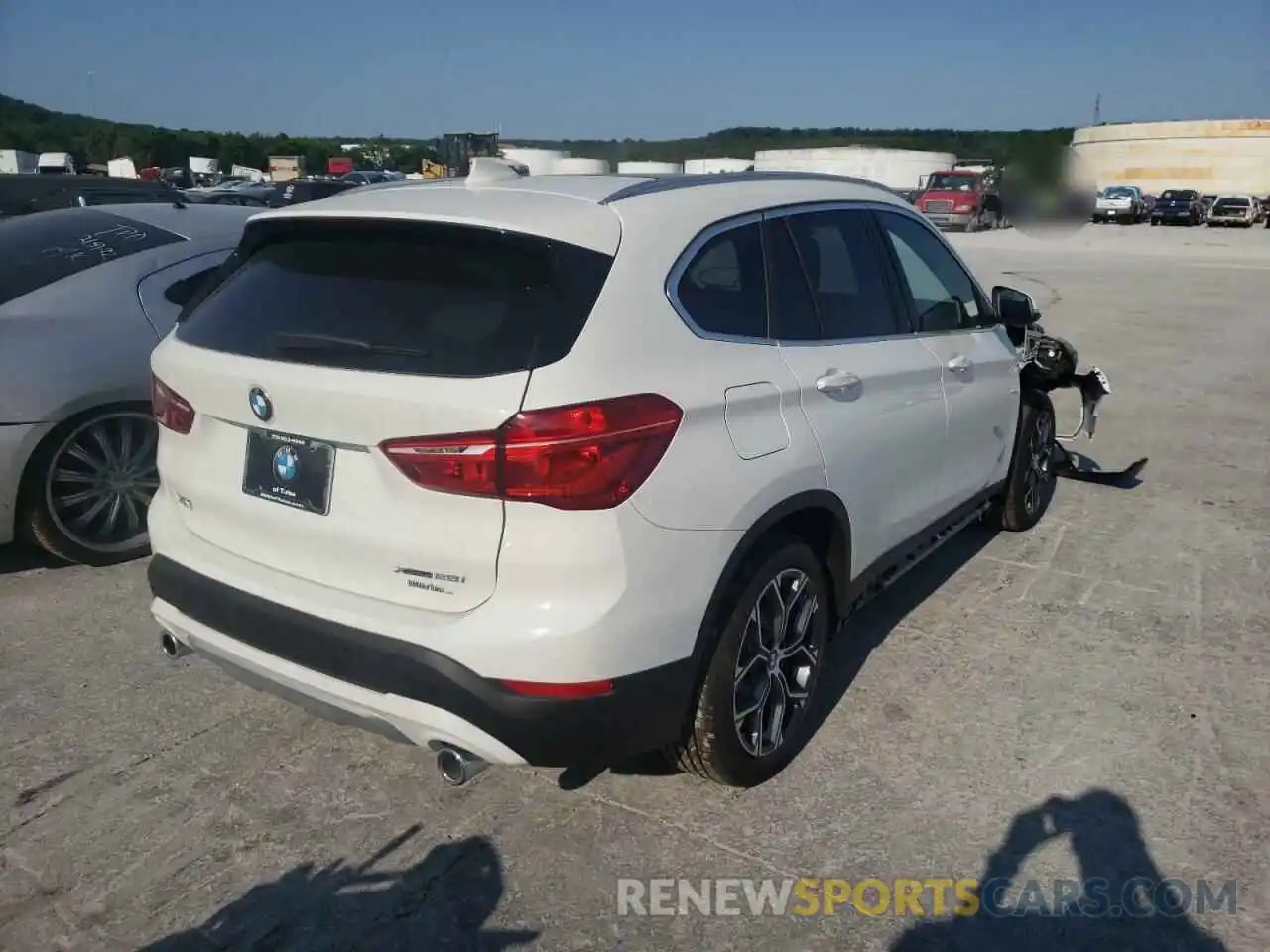 4 Photograph of a damaged car WBXJG9C03N5U89913 BMW X1 2022