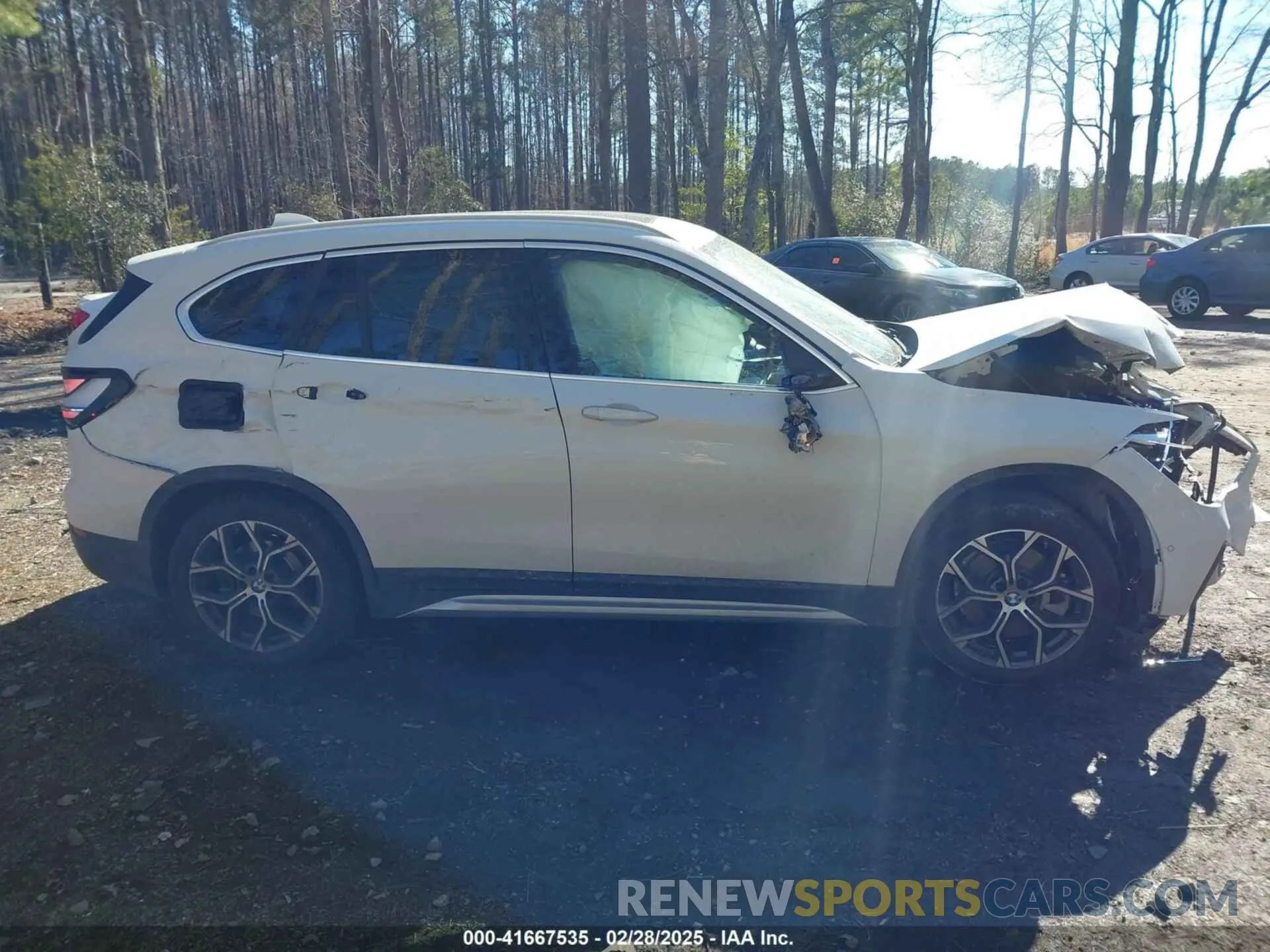 12 Photograph of a damaged car WBXJG9C04N5V16794 BMW X1 2022