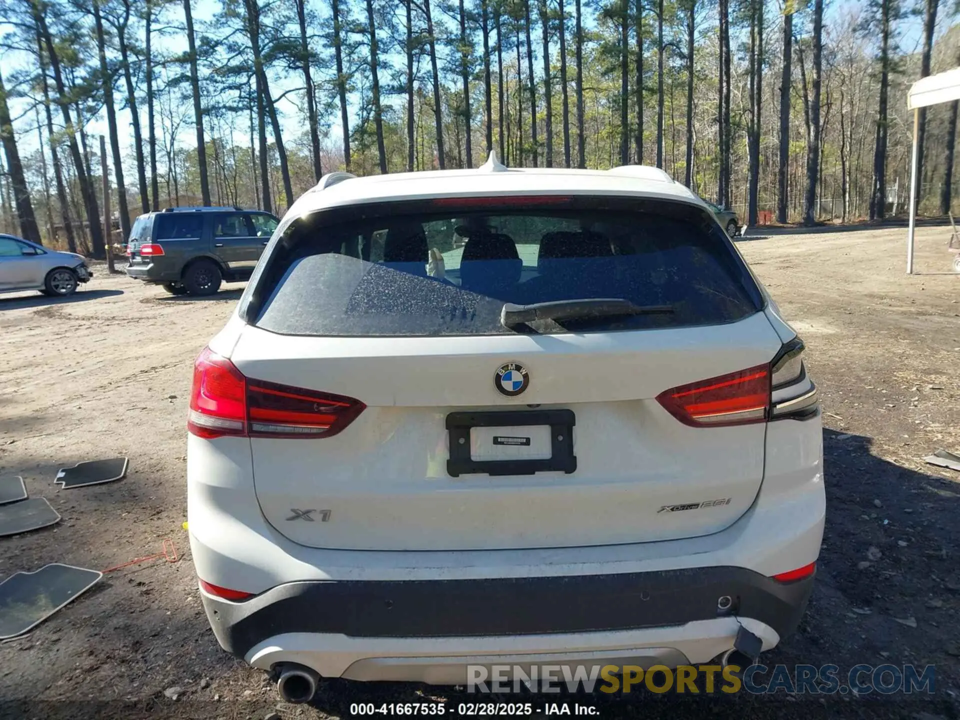 15 Photograph of a damaged car WBXJG9C04N5V16794 BMW X1 2022