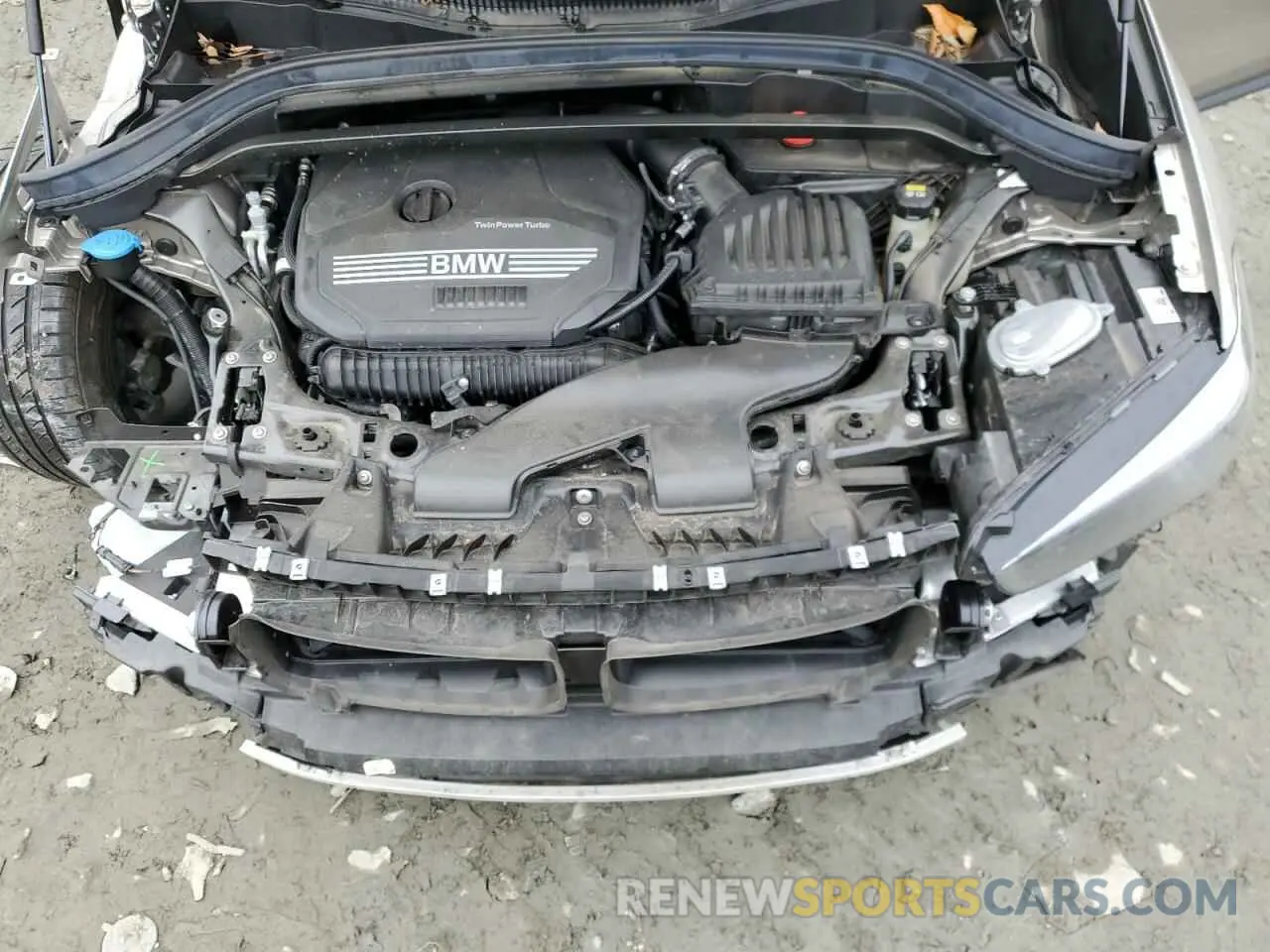 12 Photograph of a damaged car WBXJG9C07N5U58213 BMW X1 2022