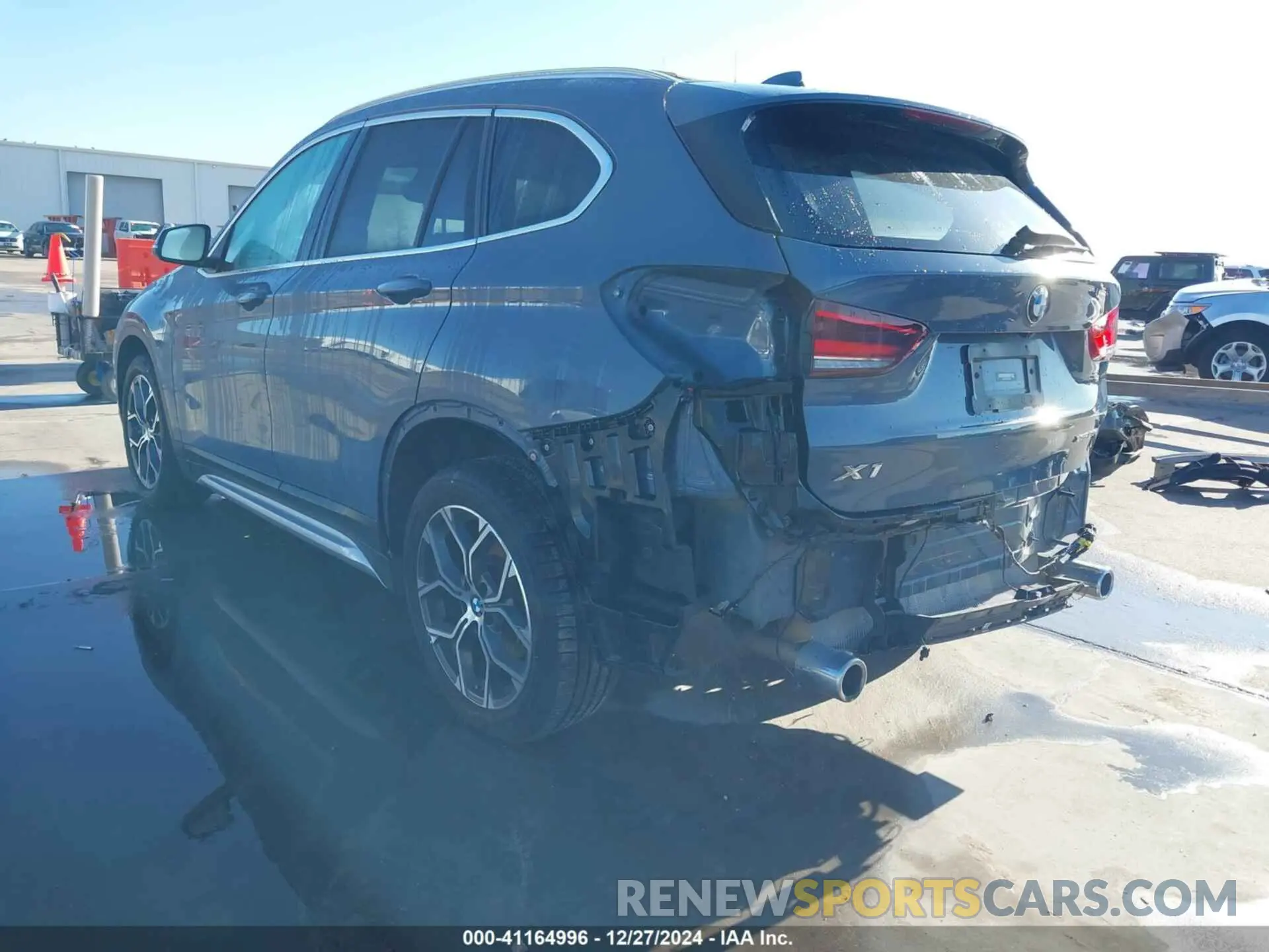 3 Photograph of a damaged car WBXJG9C07N5U67333 BMW X1 2022