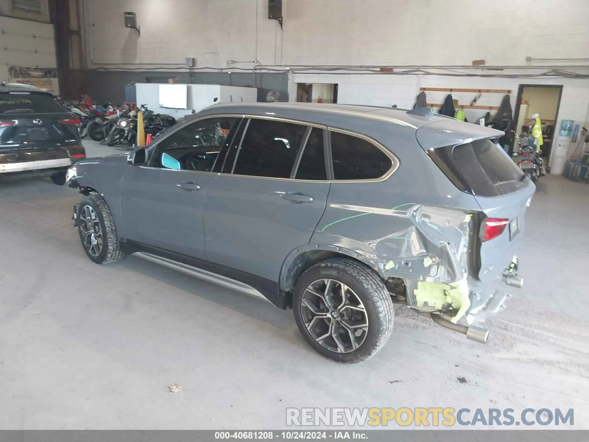 3 Photograph of a damaged car WBXJG9C09N5U80729 BMW X1 2022