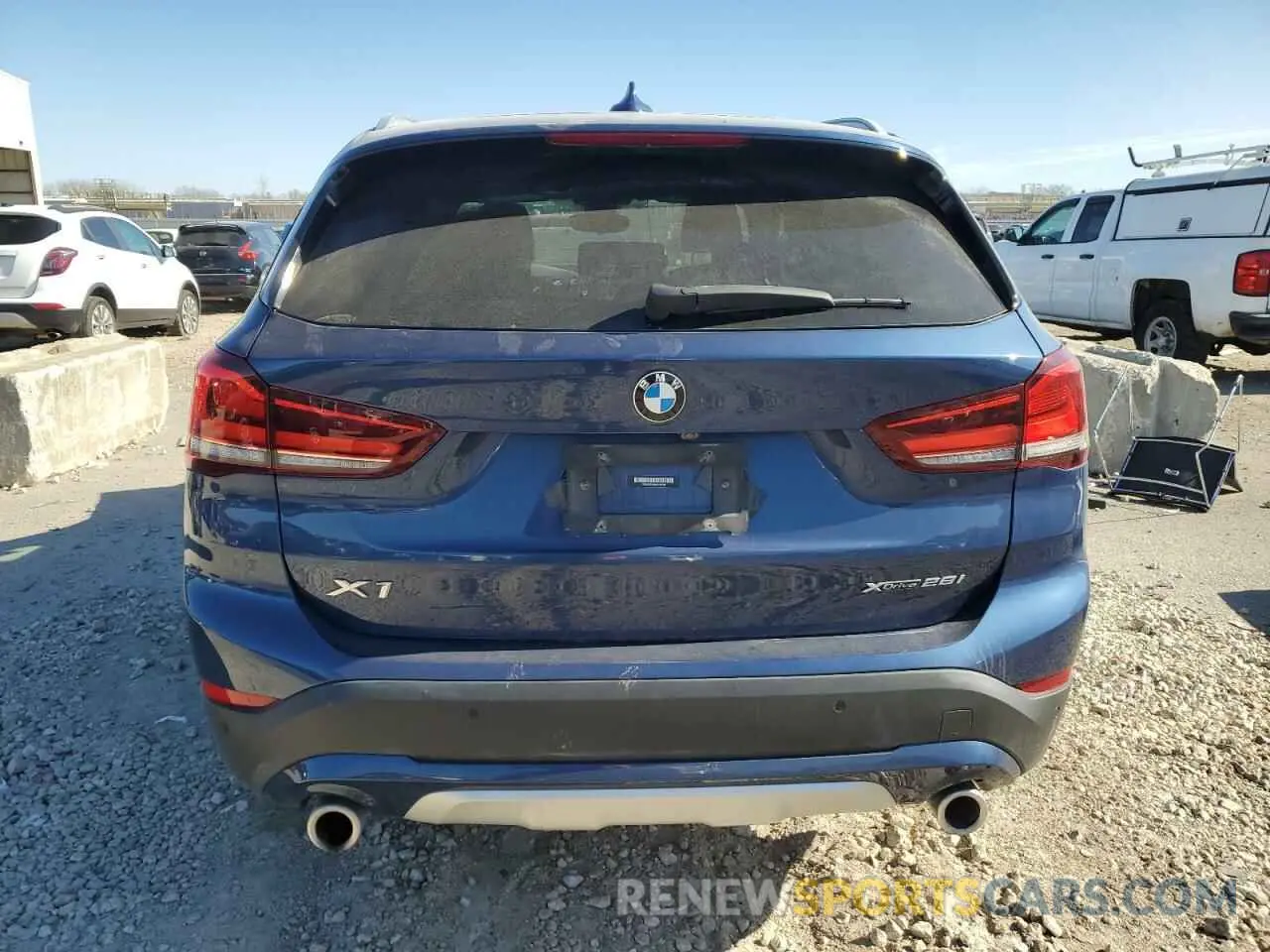 6 Photograph of a damaged car WBXJG9C09N5V09338 BMW X1 2022