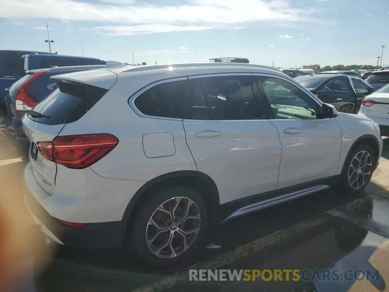 3 Photograph of a damaged car WBXJG9C09N5V18444 BMW X1 2022