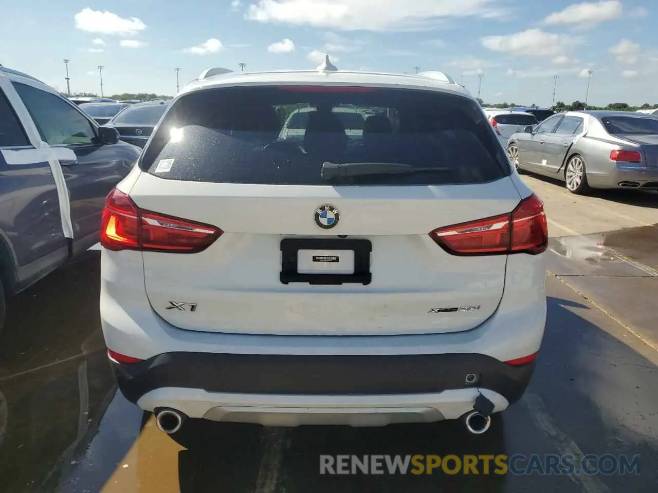 6 Photograph of a damaged car WBXJG9C09N5V18444 BMW X1 2022