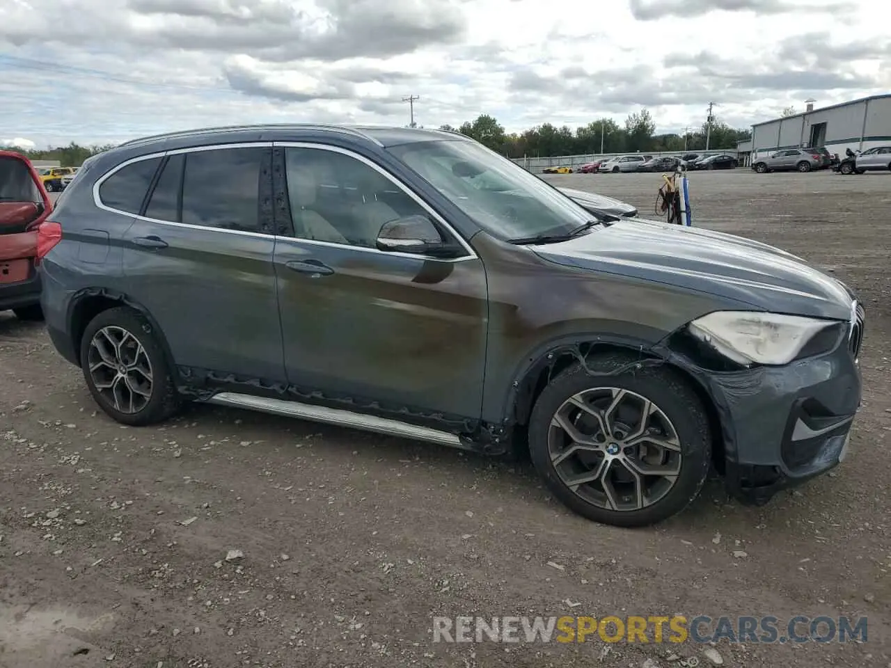 4 Photograph of a damaged car WBXJG9C0XN5U81033 BMW X1 2022