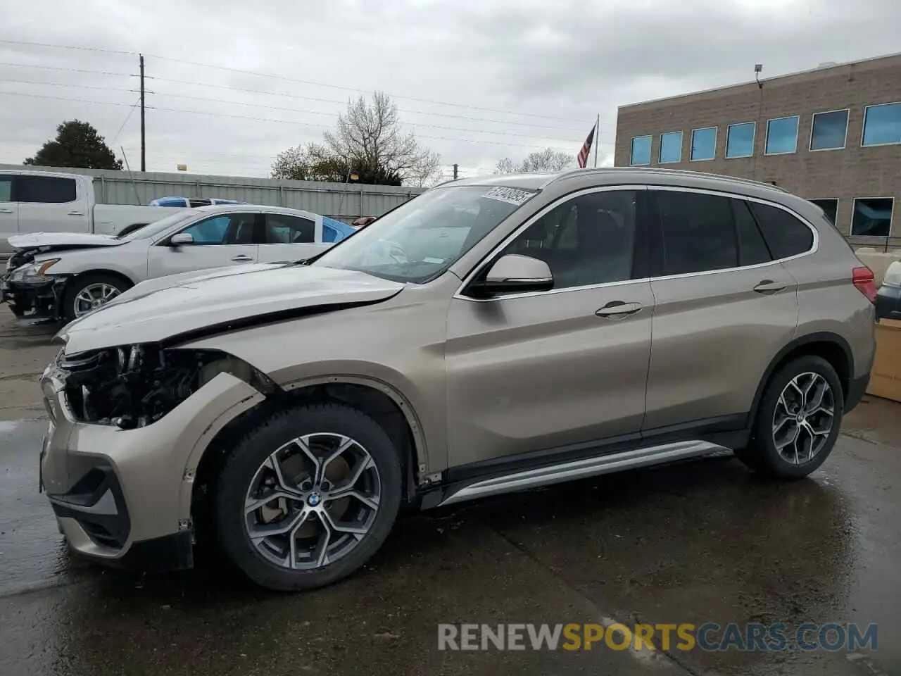 1 Photograph of a damaged car WBXJG9C0XN5V03922 BMW X1 2022