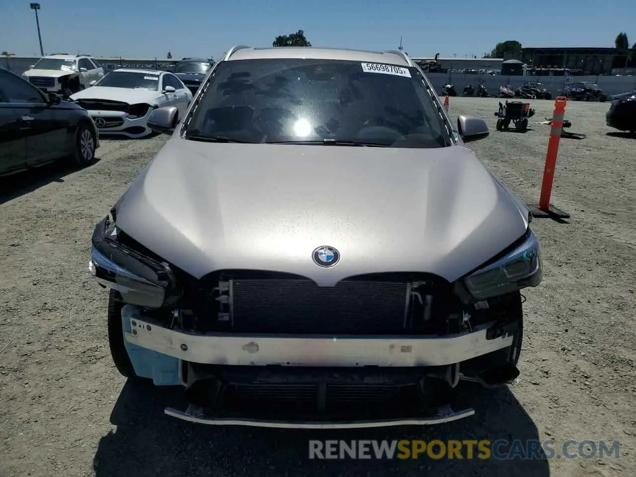 5 Photograph of a damaged car WBXJG9C0XN5V40453 BMW X1 2022