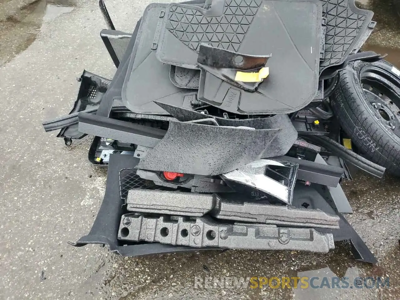 13 Photograph of a damaged car WBX73EF01P5V88419 BMW X1 2023