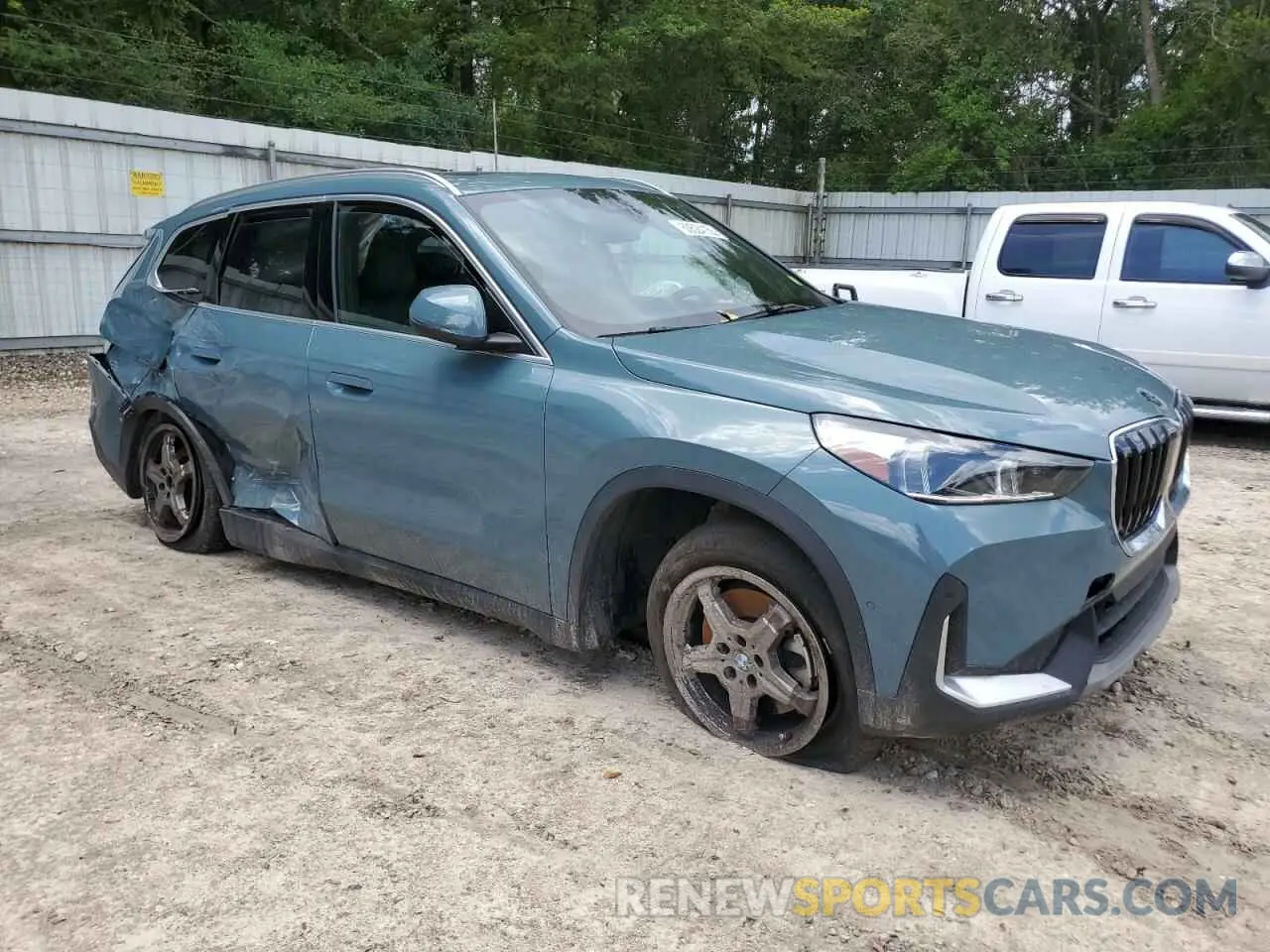 4 Photograph of a damaged car WBX73EF01P5X46824 BMW X1 2023