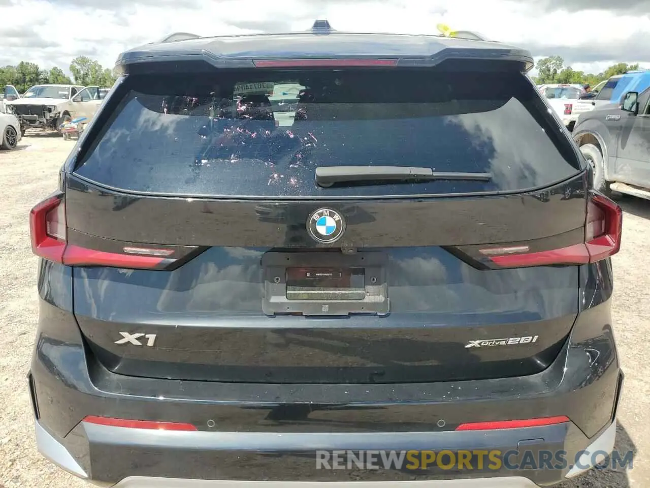 6 Photograph of a damaged car WBX73EF01P5X63171 BMW X1 2023