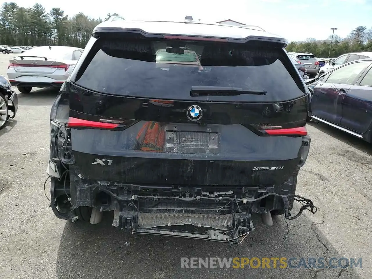 6 Photograph of a damaged car WBX73EF01P5Y13292 BMW X1 2023