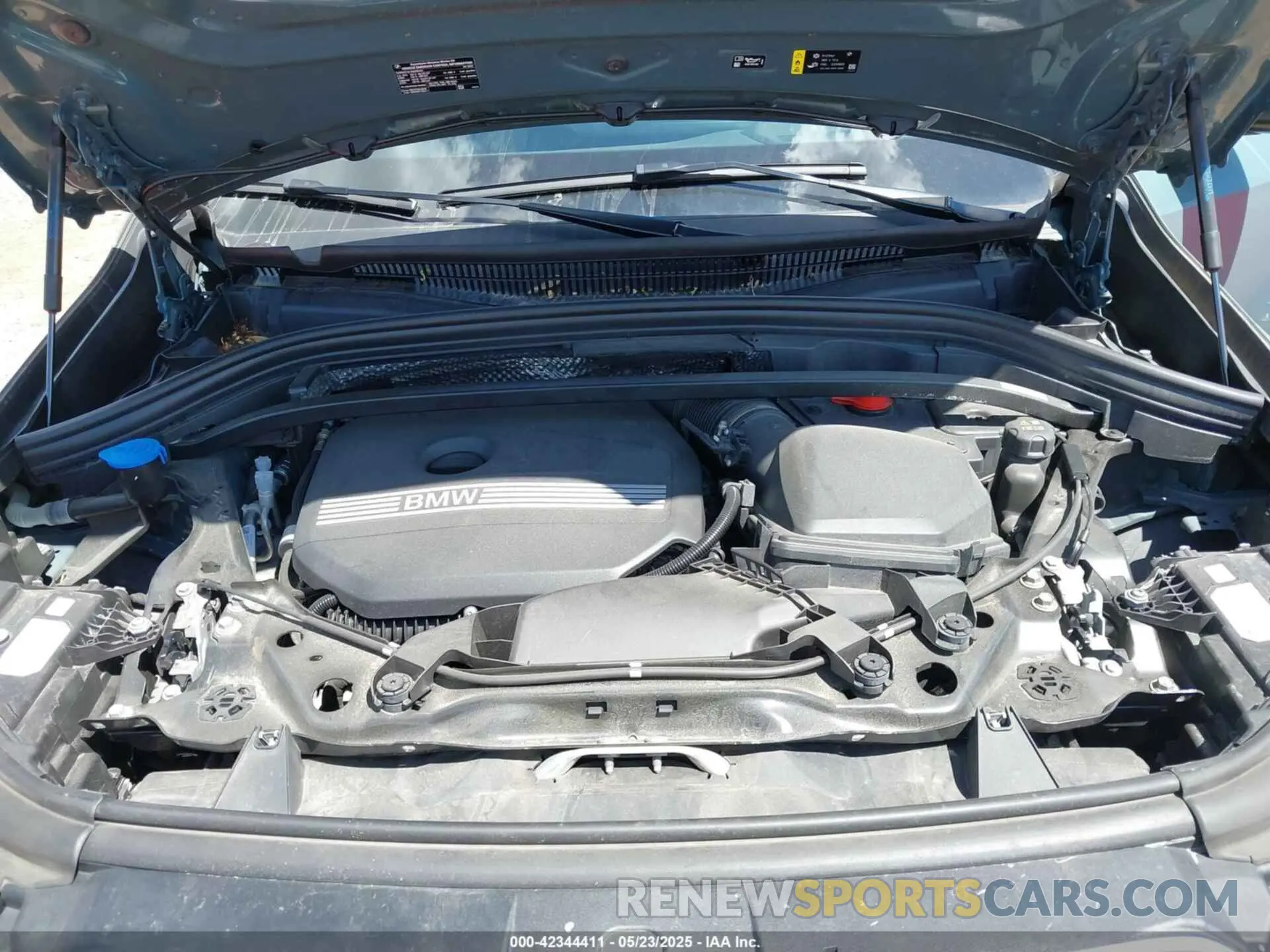 10 Photograph of a damaged car WBX73EF03P5V77700 BMW X1 2023