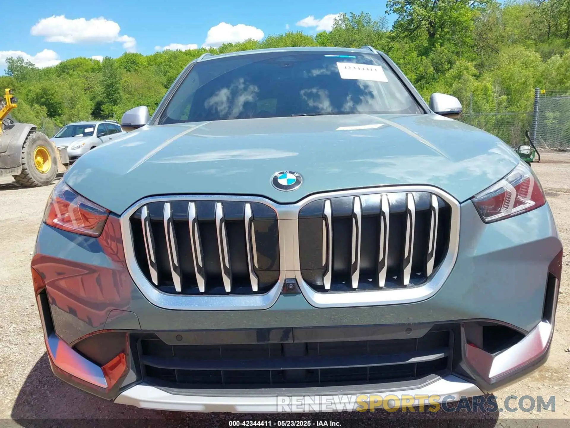 12 Photograph of a damaged car WBX73EF03P5V77700 BMW X1 2023