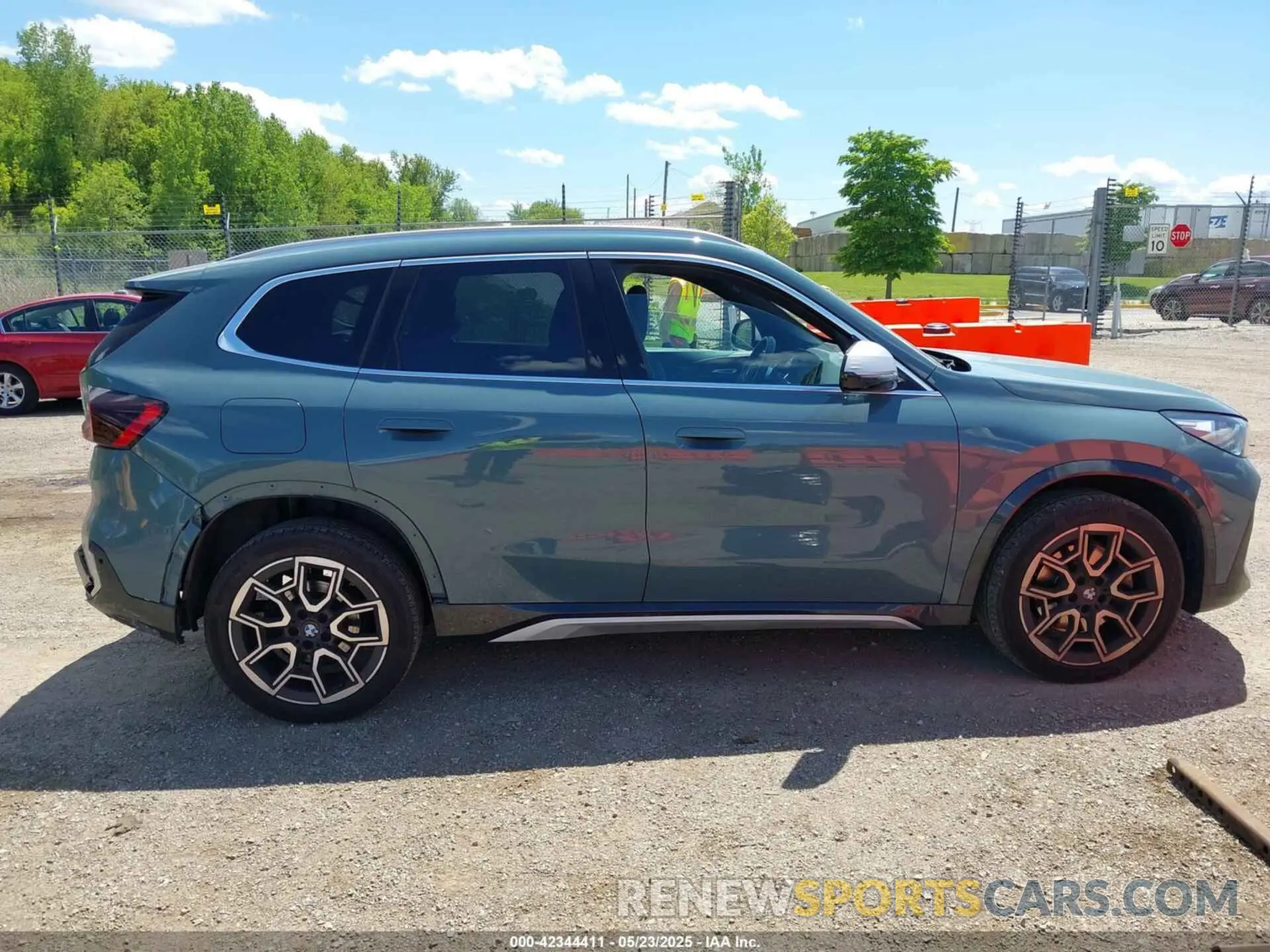 13 Photograph of a damaged car WBX73EF03P5V77700 BMW X1 2023