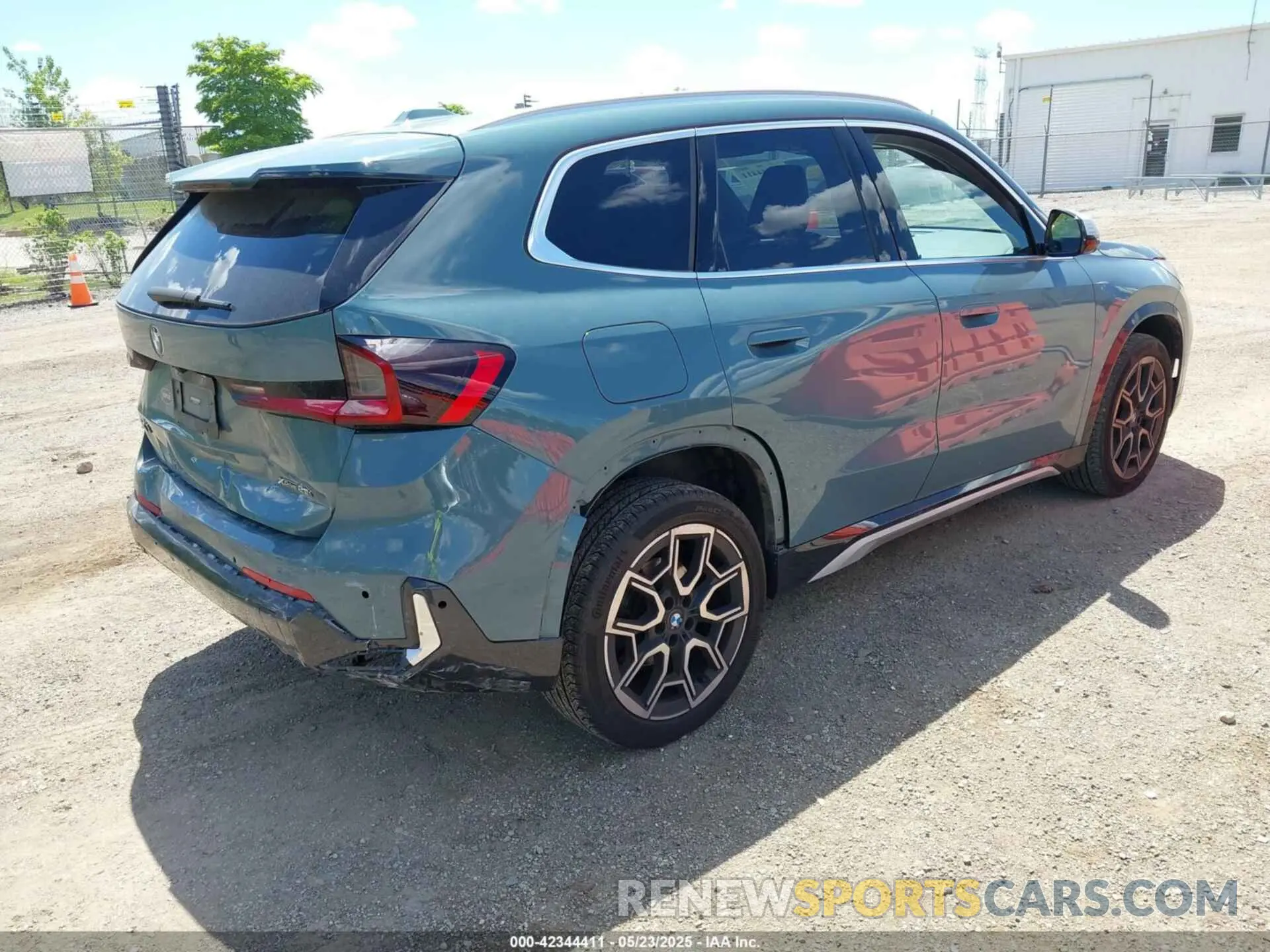 4 Photograph of a damaged car WBX73EF03P5V77700 BMW X1 2023