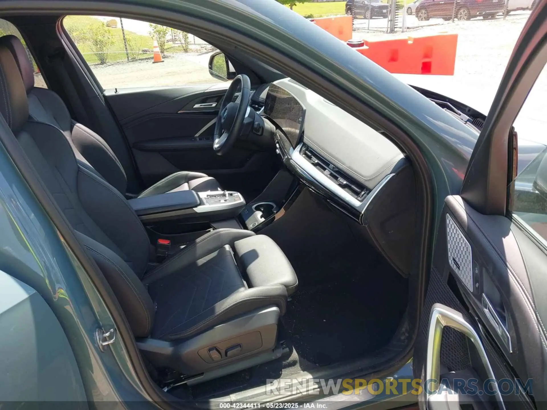 5 Photograph of a damaged car WBX73EF03P5V77700 BMW X1 2023