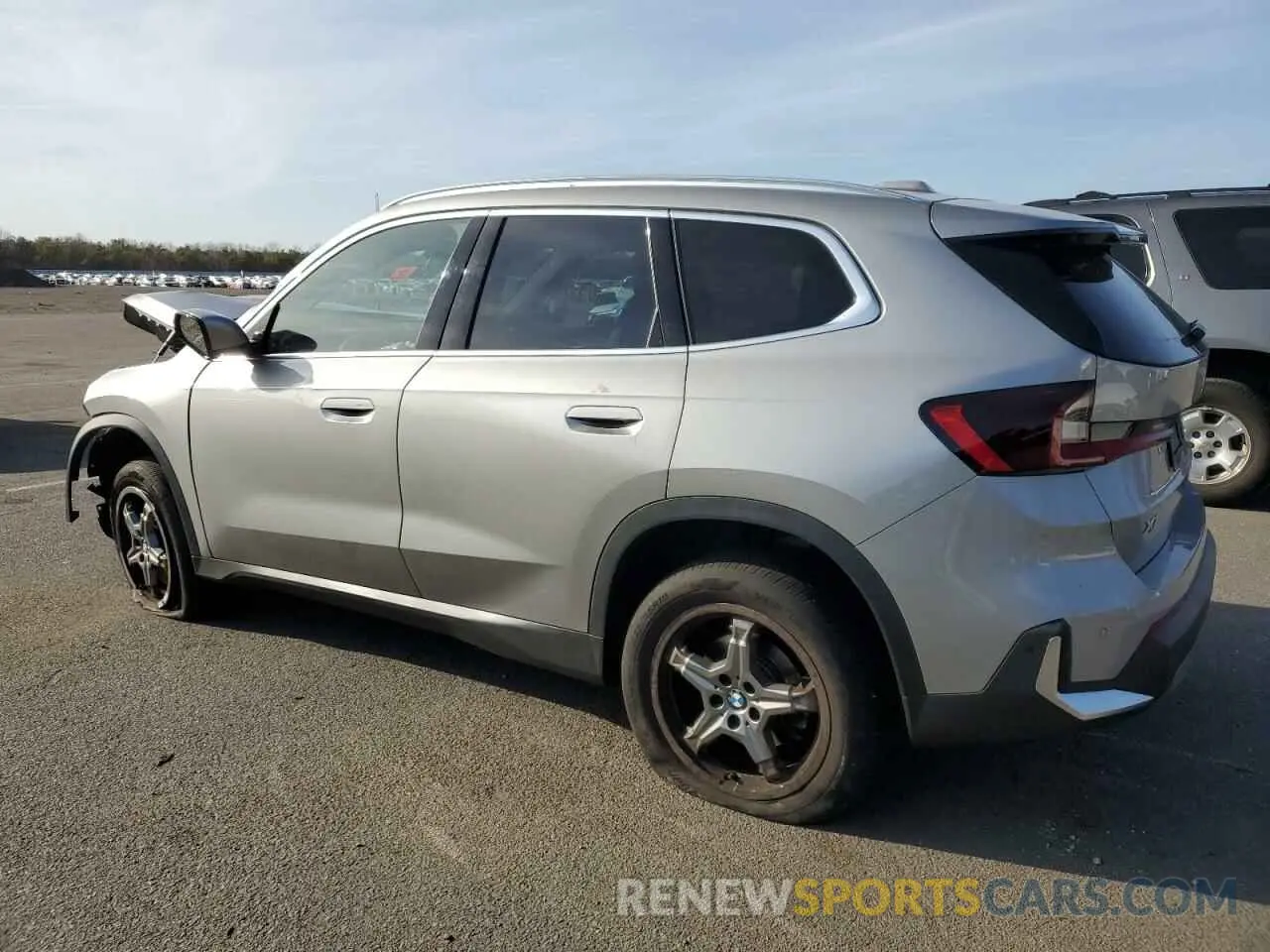 2 Photograph of a damaged car WBX73EF03P5W10176 BMW X1 2023