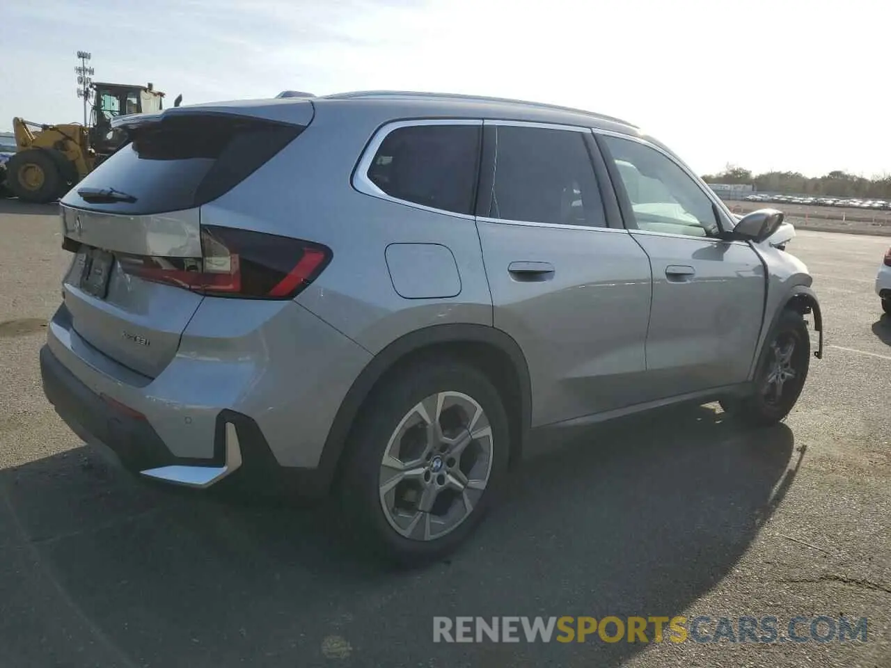 3 Photograph of a damaged car WBX73EF03P5W10176 BMW X1 2023