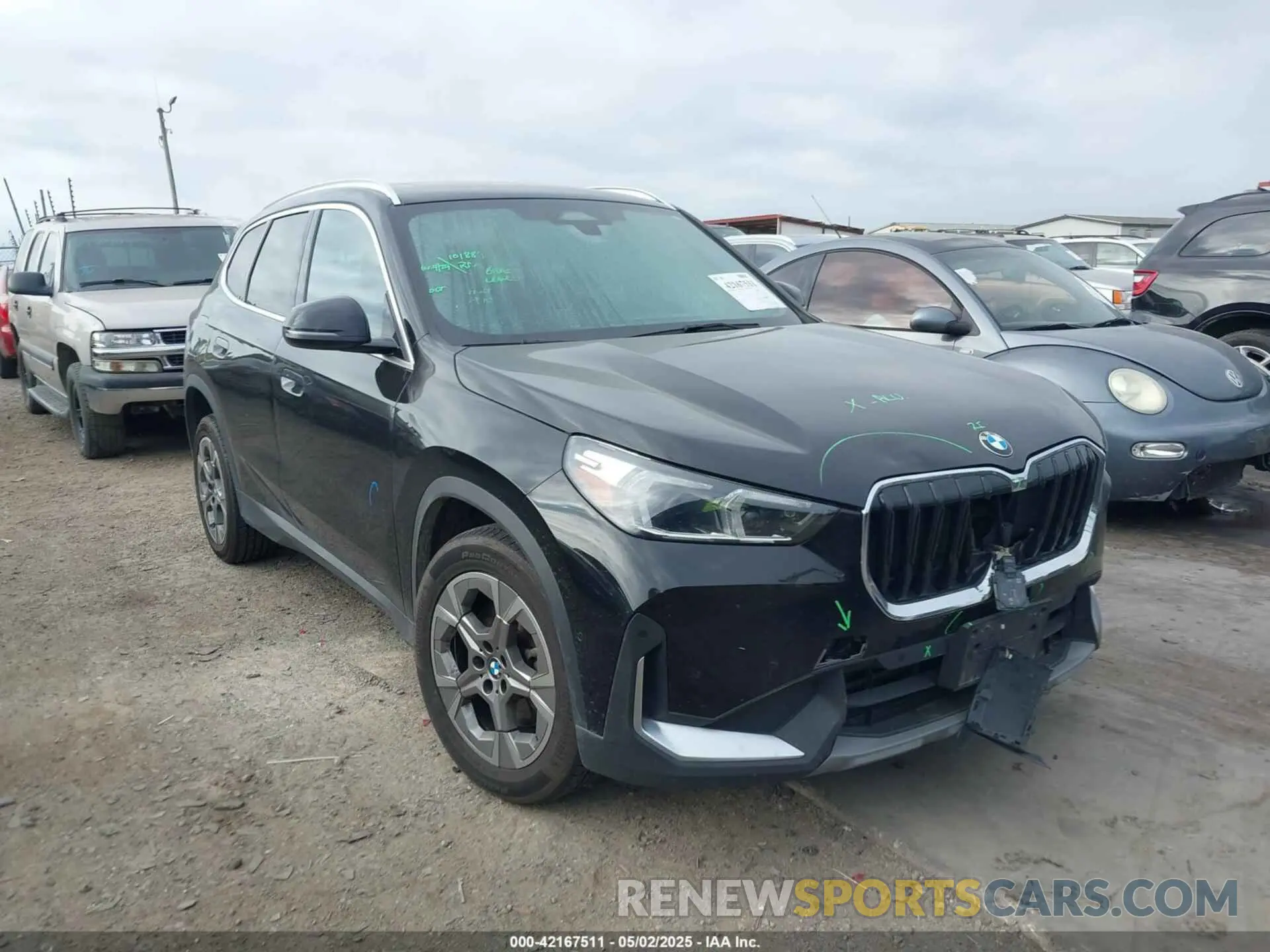 1 Photograph of a damaged car WBX73EF04P5W37659 BMW X1 2023