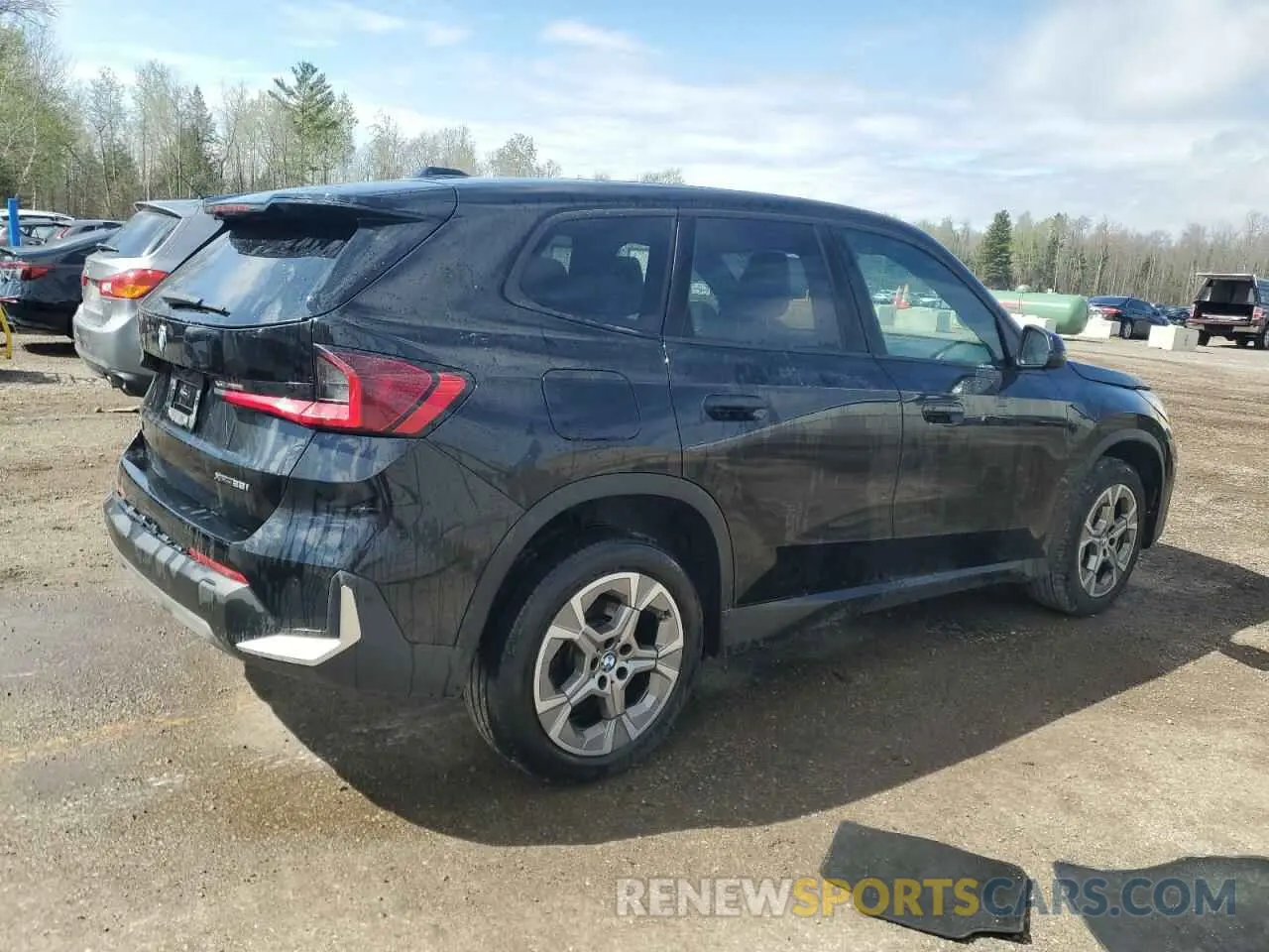 3 Photograph of a damaged car WBX73EF04P5W99465 BMW X1 2023