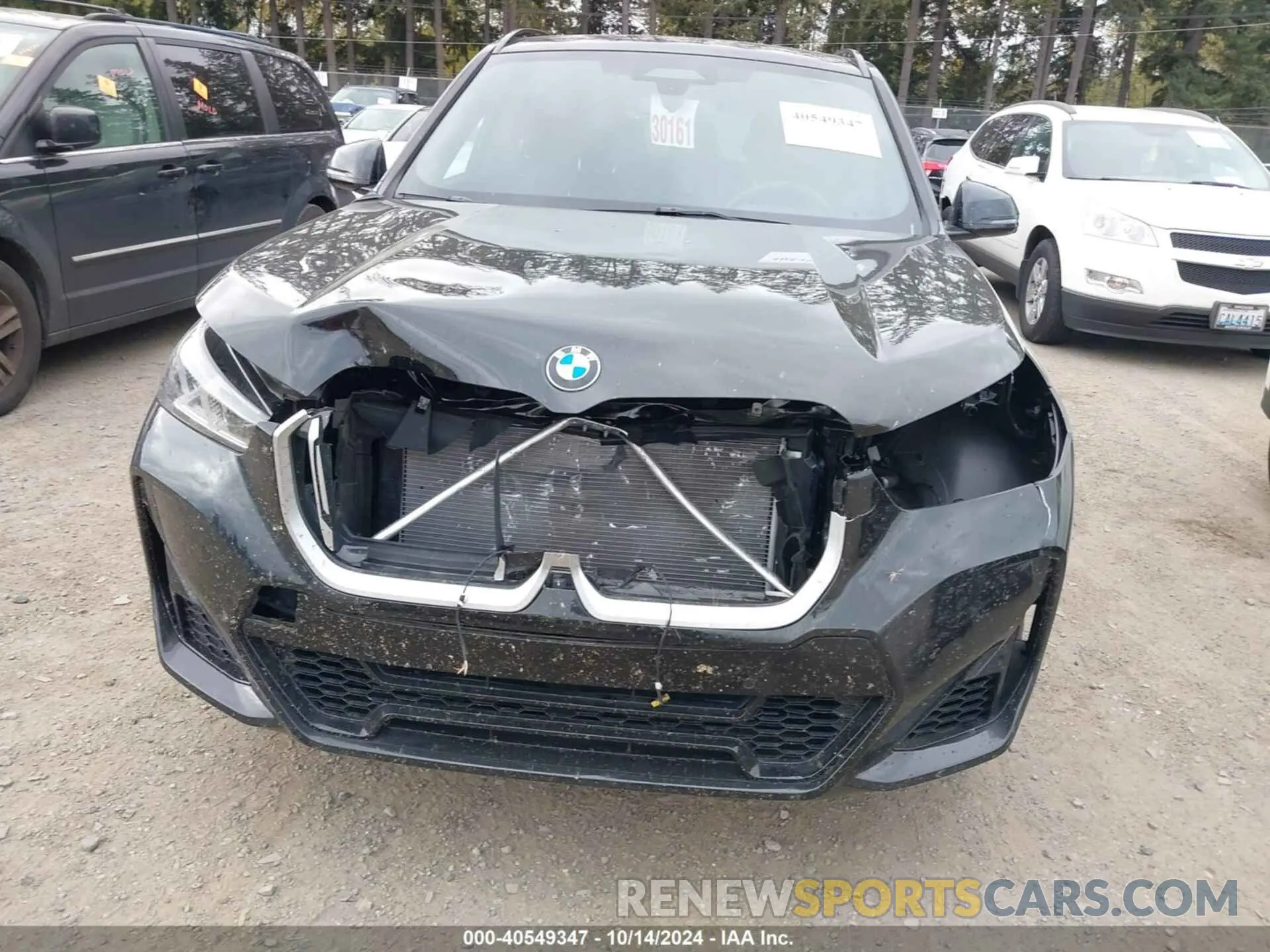 6 Photograph of a damaged car WBX73EF04P5X07323 BMW X1 2023