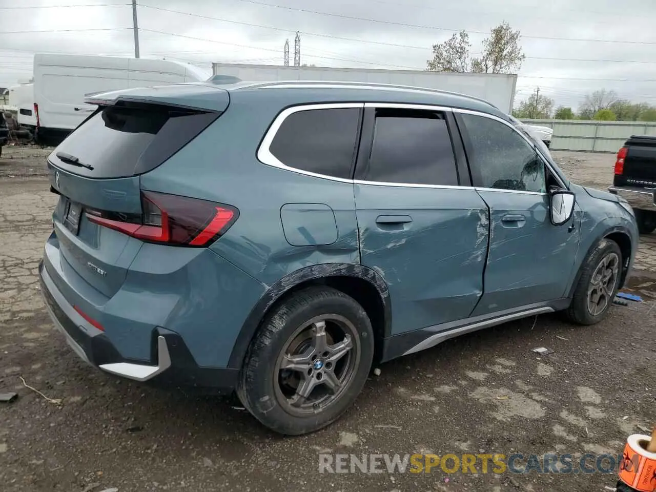 3 Photograph of a damaged car WBX73EF05P5W52879 BMW X1 2023