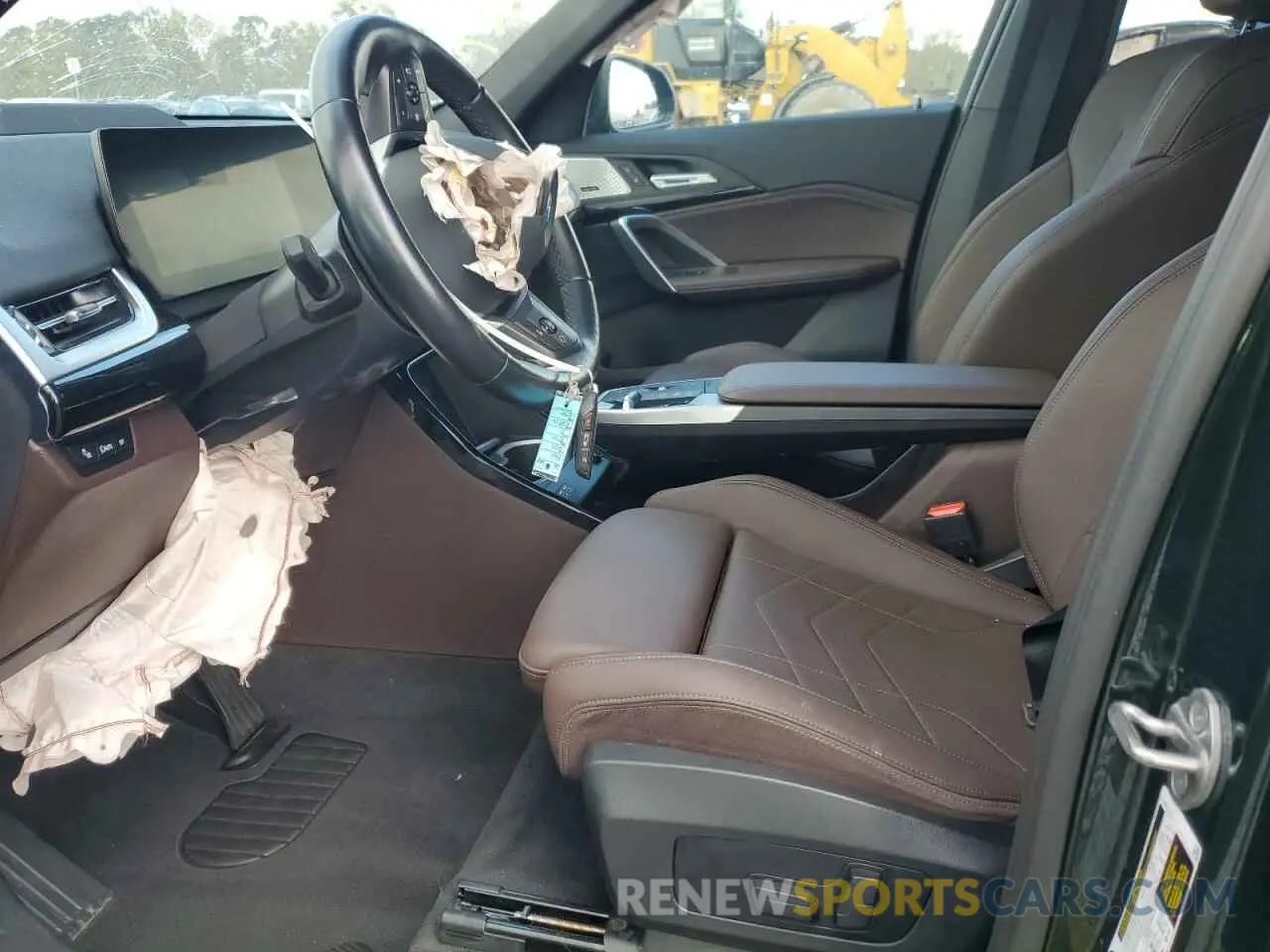 7 Photograph of a damaged car WBX73EF05P5W74736 BMW X1 2023