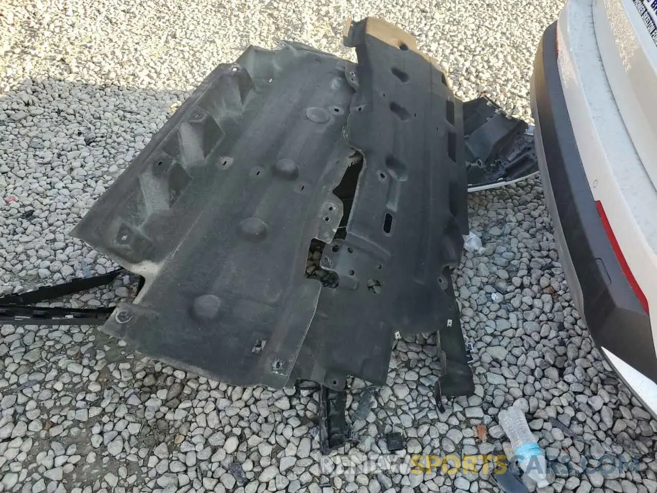 13 Photograph of a damaged car WBX73EF05P5X14877 BMW X1 2023