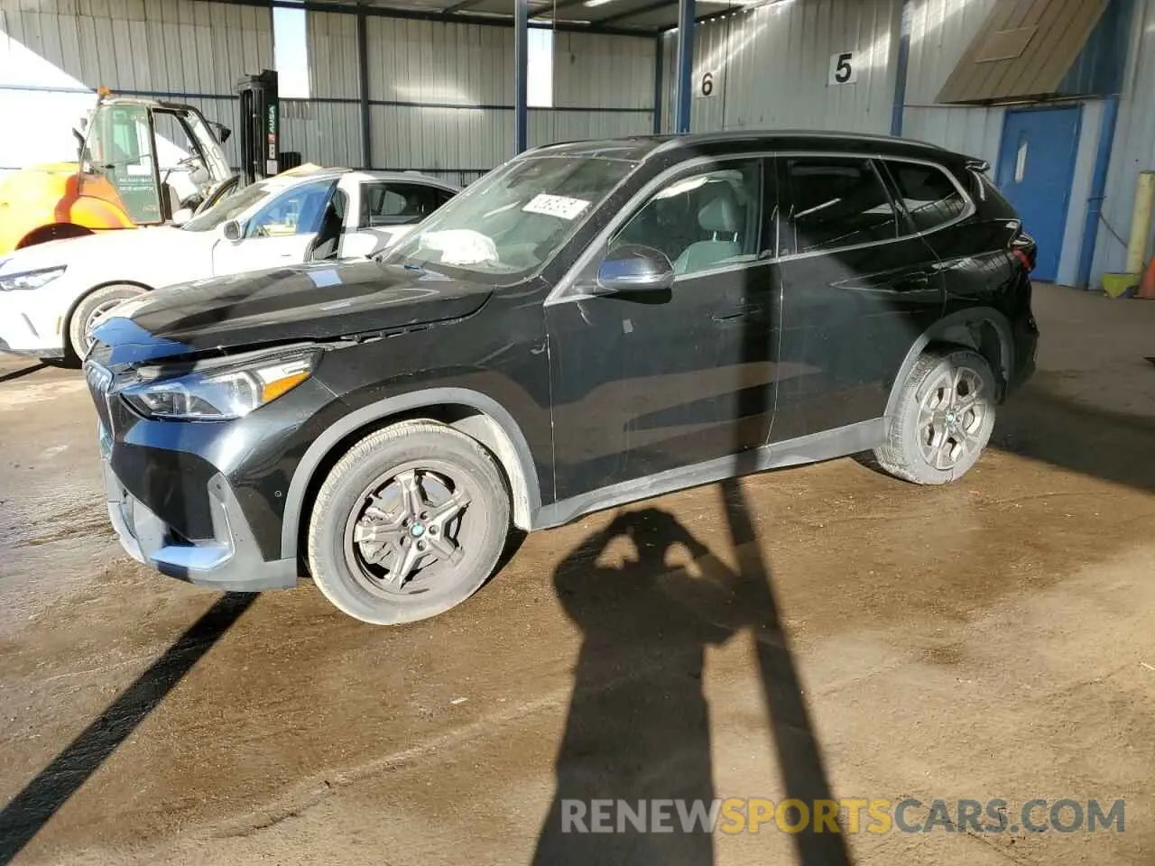 1 Photograph of a damaged car WBX73EF05P5X19173 BMW X1 2023