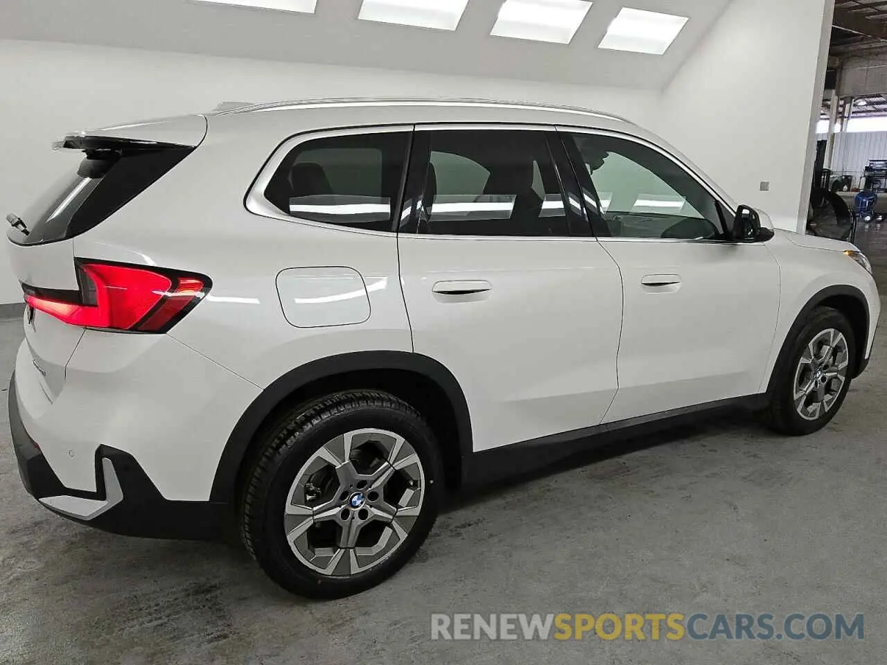 3 Photograph of a damaged car WBX73EF05P5X65344 BMW X1 2023