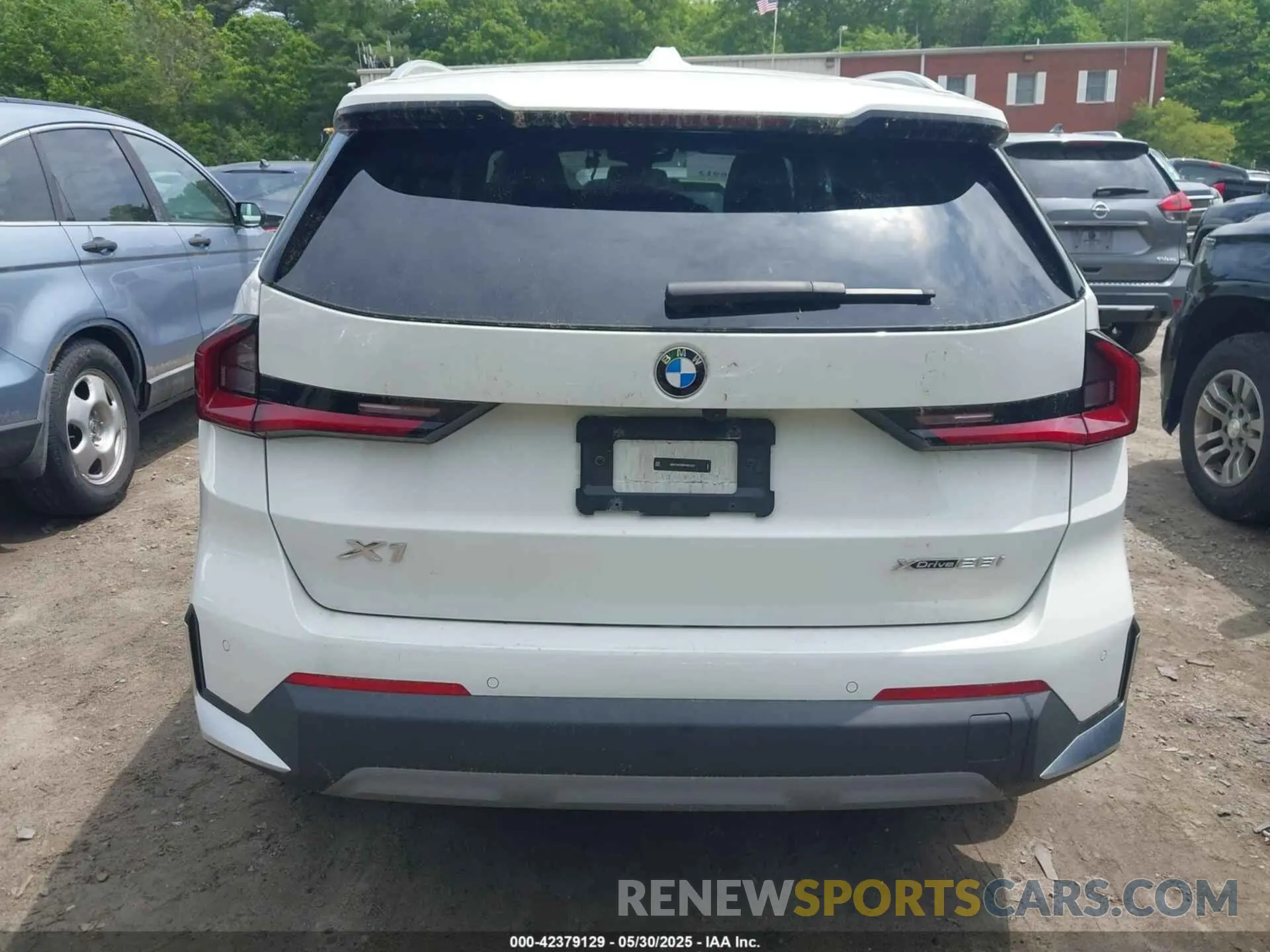 17 Photograph of a damaged car WBX73EF06P5W91223 BMW X1 2023