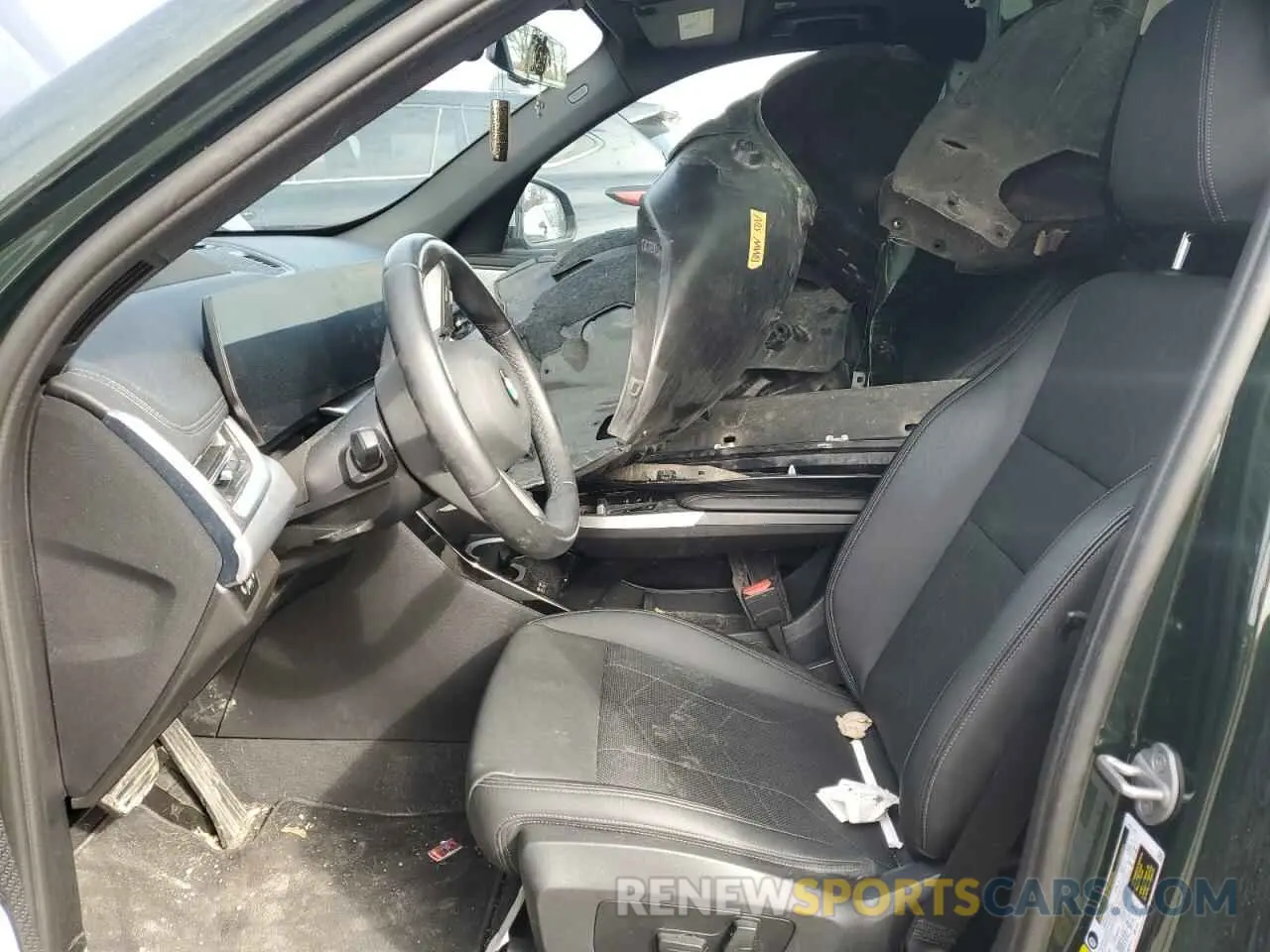 7 Photograph of a damaged car WBX73EF06P5W92162 BMW X1 2023