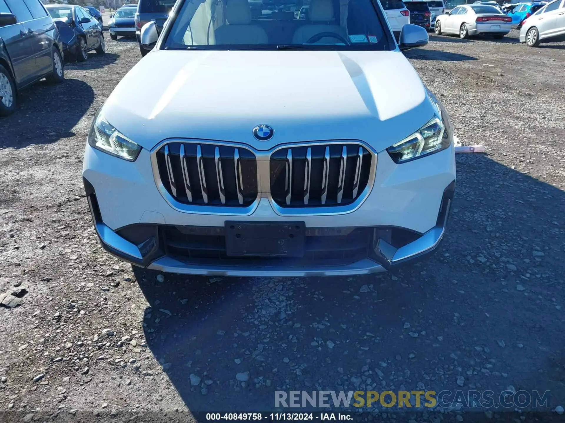 12 Photograph of a damaged car WBX73EF08P5V84724 BMW X1 2023