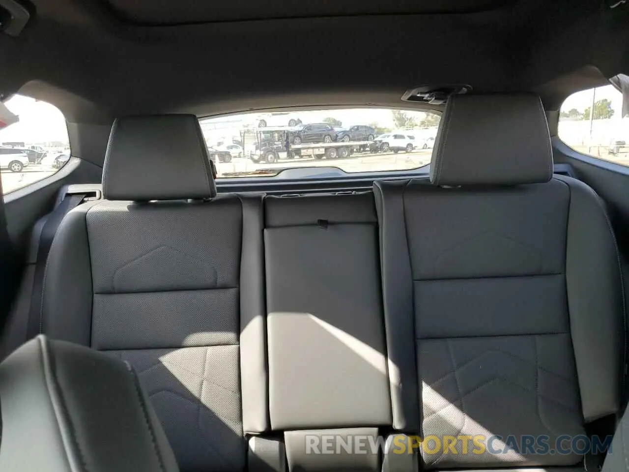 10 Photograph of a damaged car WBX73EF08P5X88052 BMW X1 2023