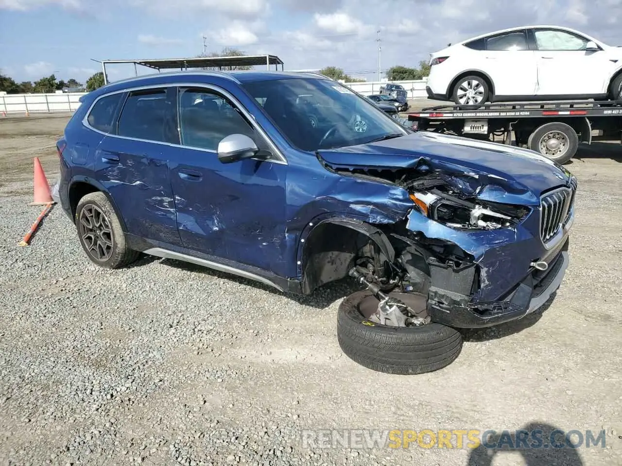 4 Photograph of a damaged car WBX73EF08P5X88052 BMW X1 2023