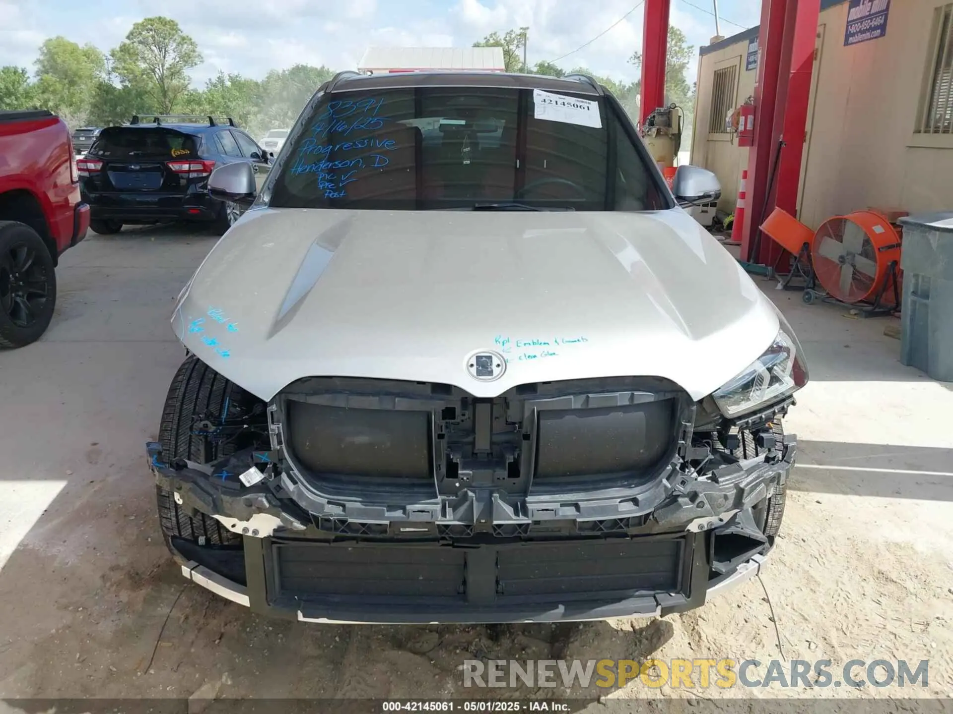 13 Photograph of a damaged car WBX73EF09P5W51069 BMW X1 2023