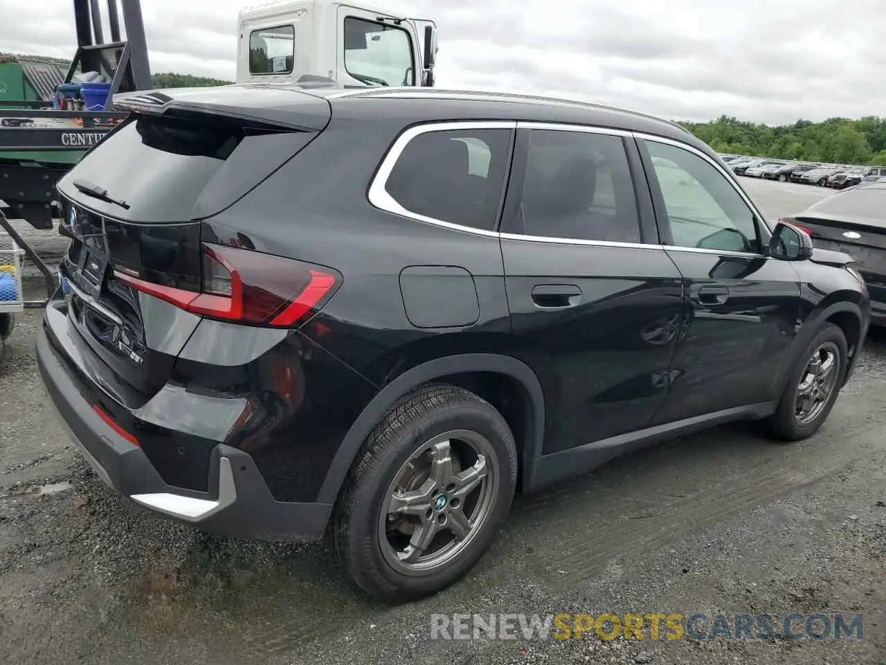 3 Photograph of a damaged car WBX73EF09P5W64467 BMW X1 2023