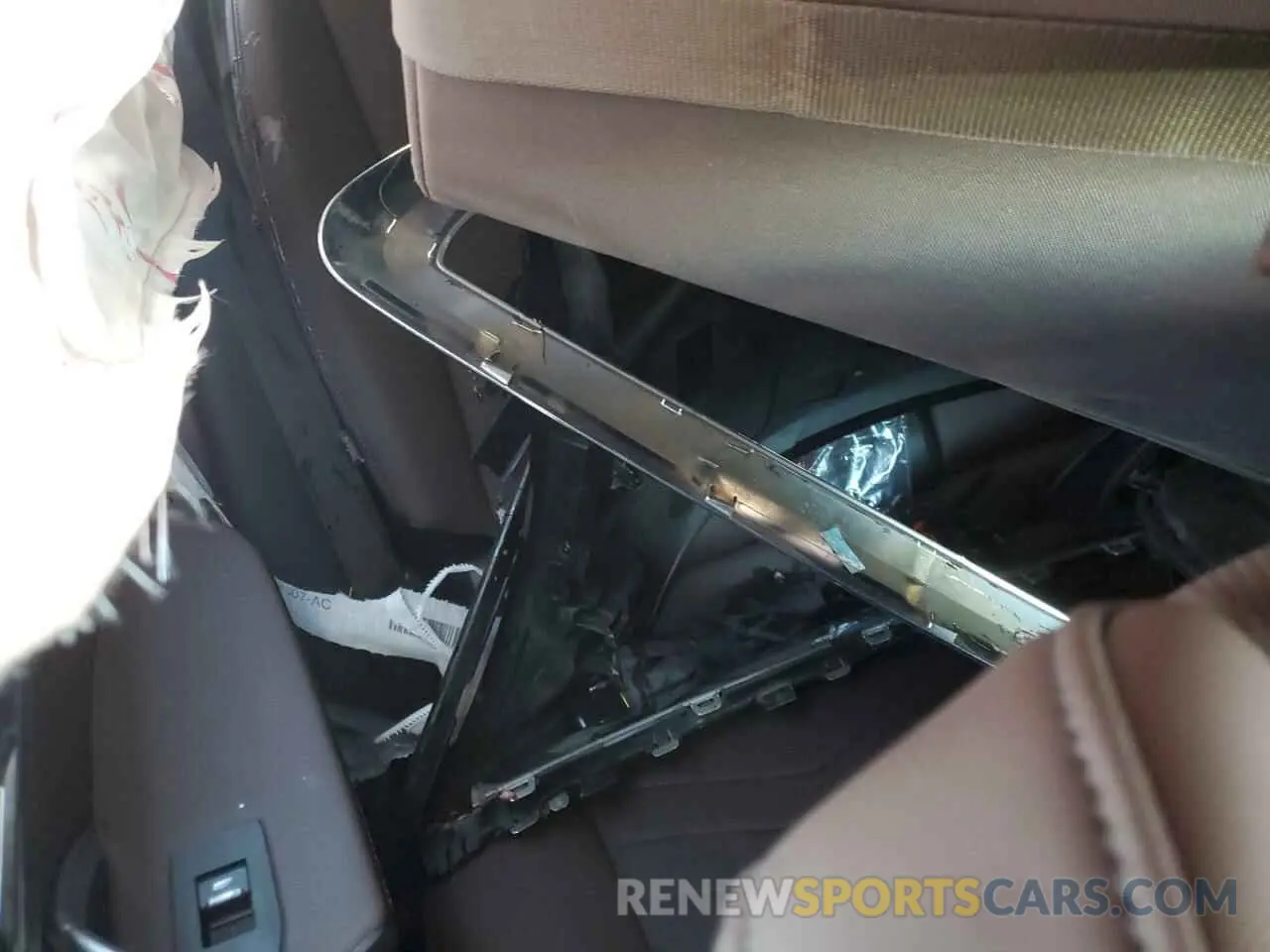 13 Photograph of a damaged car WBX73EF09P5X69655 BMW X1 2023