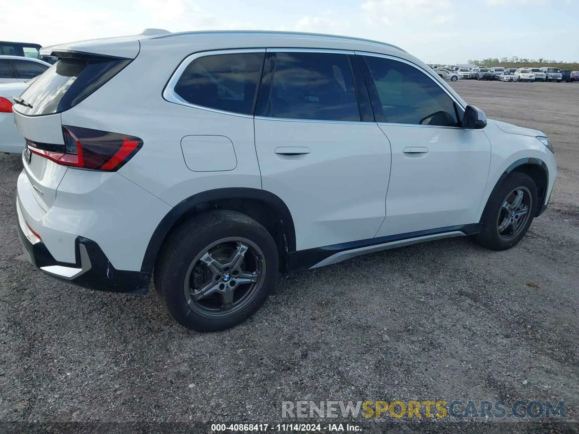 4 Photograph of a damaged car WBX73EF09P5X99030 BMW X1 2023