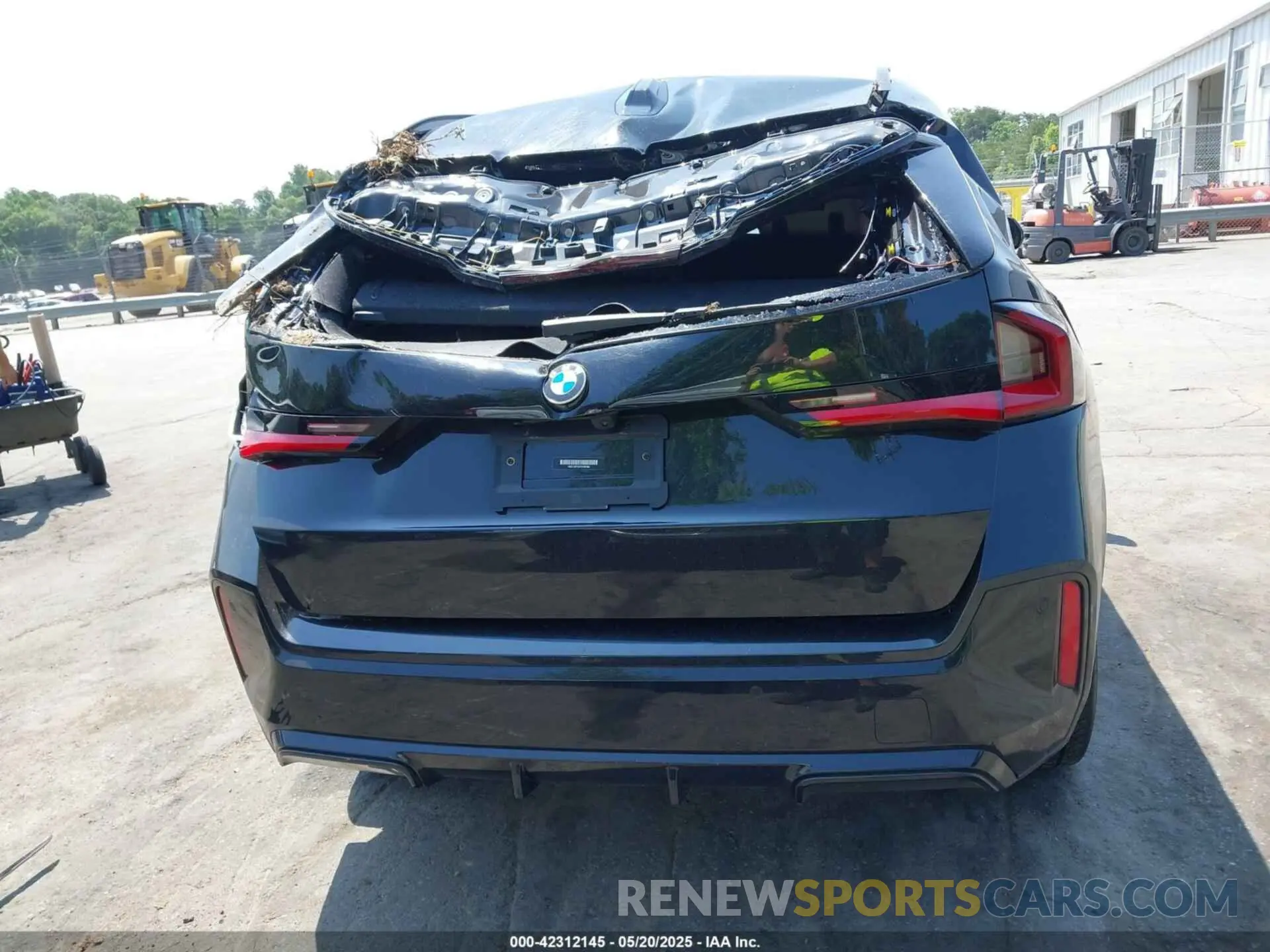 15 Photograph of a damaged car WBX73EF0XP5V99368 BMW X1 2023