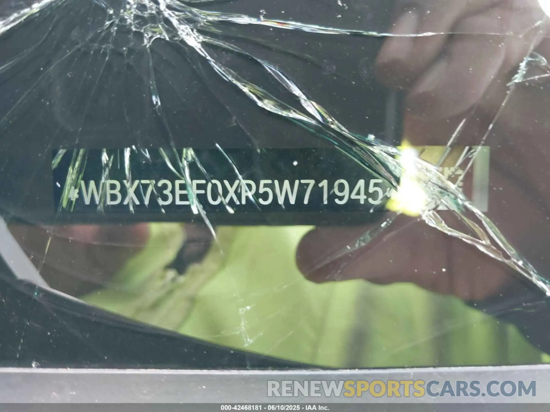 9 Photograph of a damaged car WBX73EF0XP5W71945 BMW X1 2023
