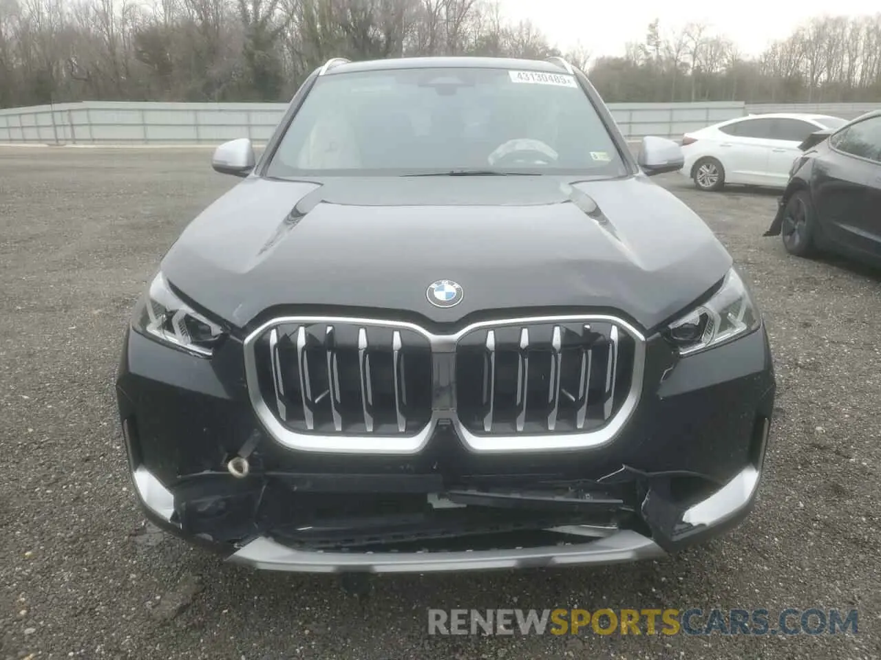 5 Photograph of a damaged car WBX73EF0XP5X30072 BMW X1 2023